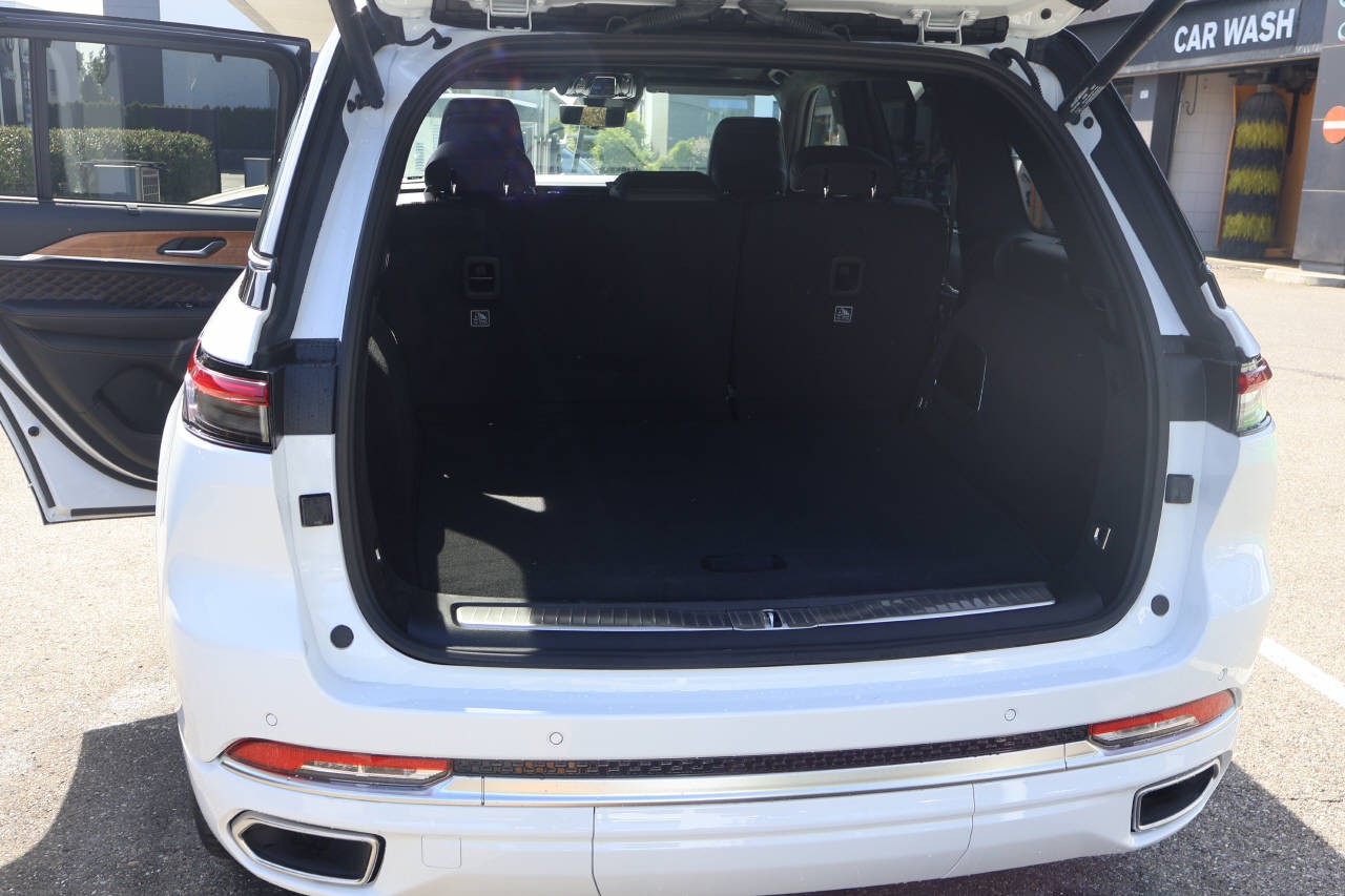 JEEP Grand Cherokee 2.0 Turbo Summit Reserve 4xe-image-4