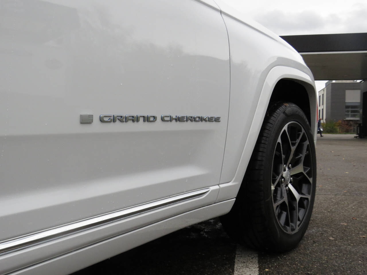 JEEP Grand Cherokee 2.0 Turbo Summit Reserve 4xe-image-15
