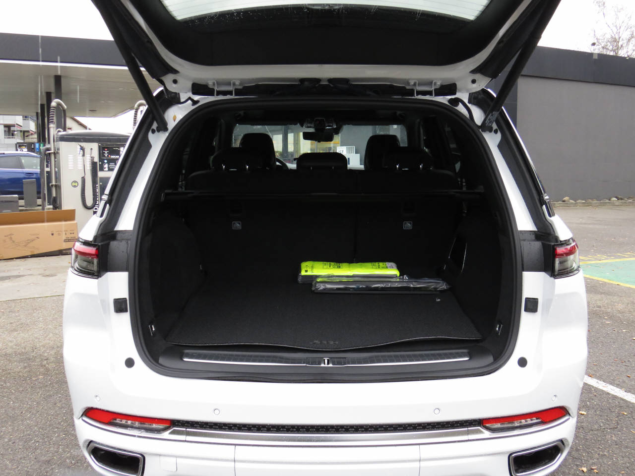 JEEP Grand Cherokee 2.0 Turbo Summit Reserve 4xe-image-4