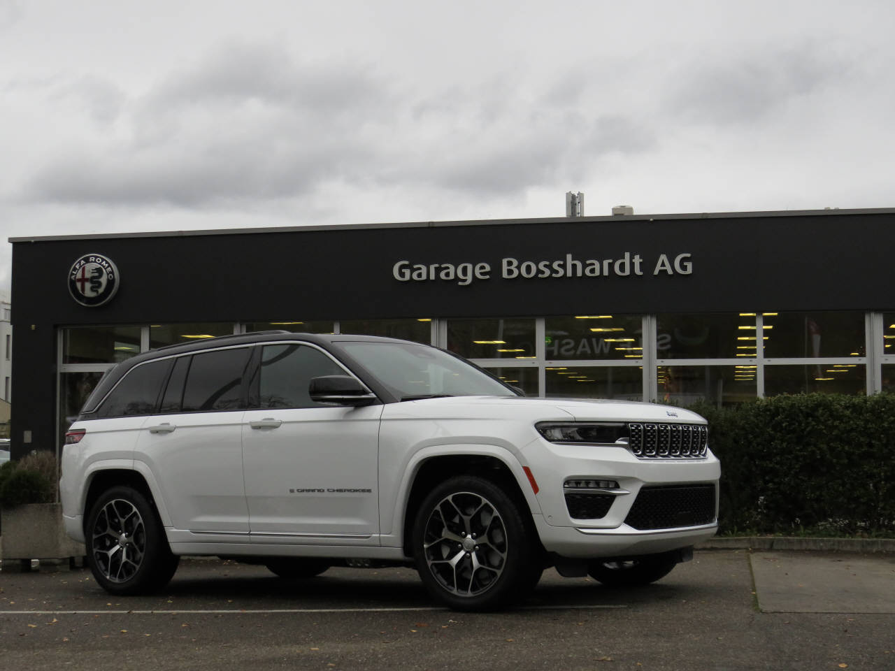 JEEP Grand Cherokee 2.0 Turbo Summit Reserve 4xe-image-0