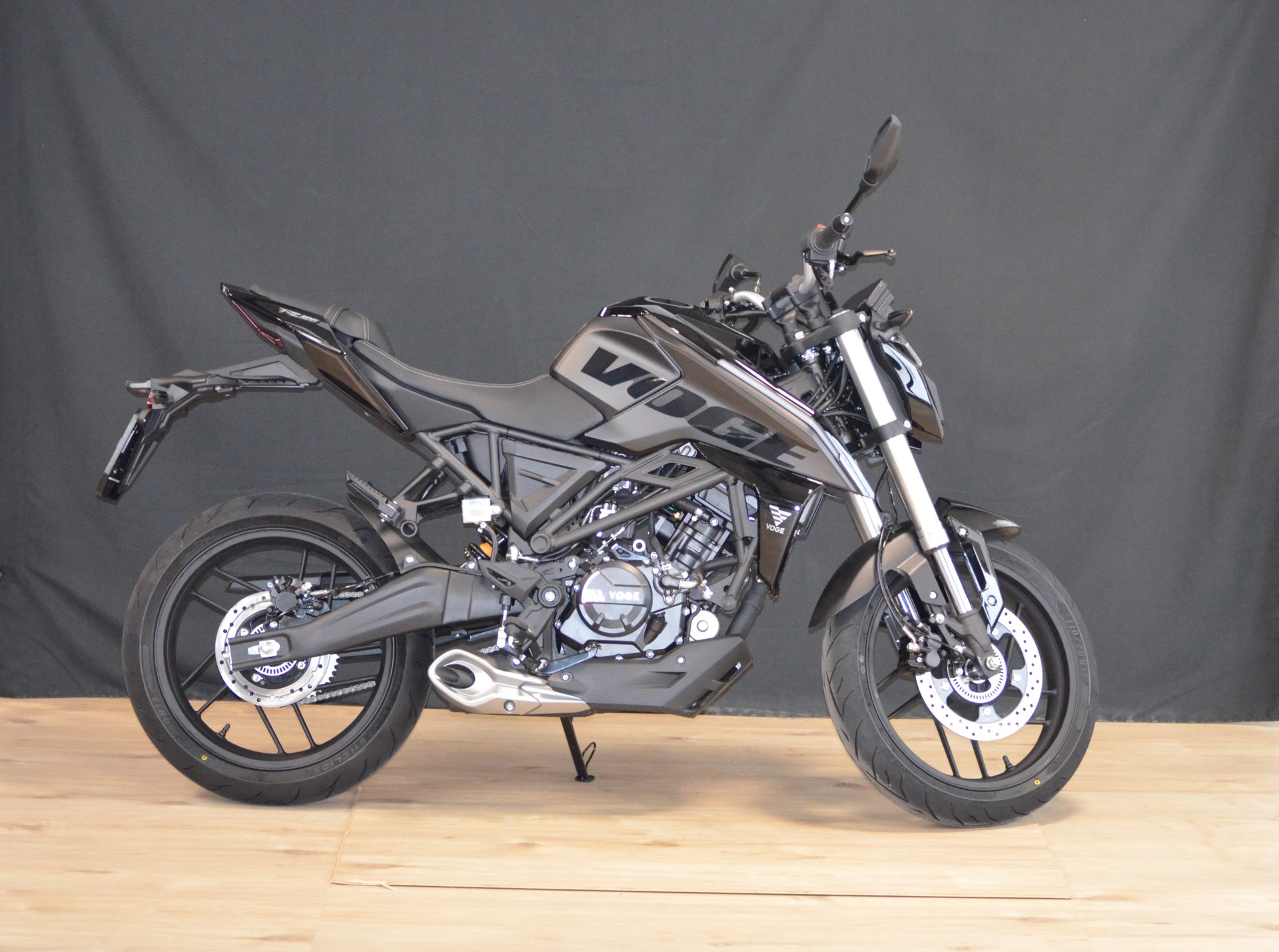 VOGE 125 R-showroom-element-1