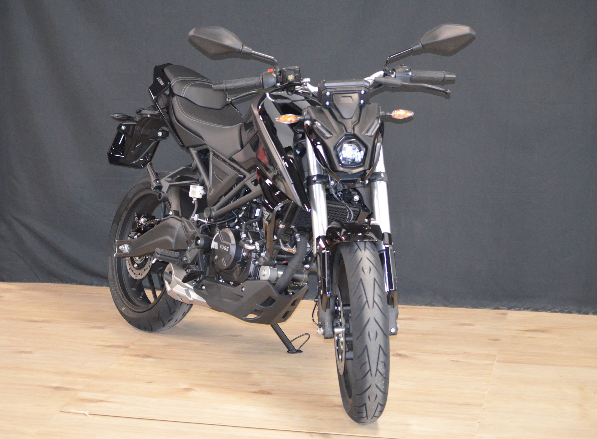 VOGE 125 R-showroom-element-2
