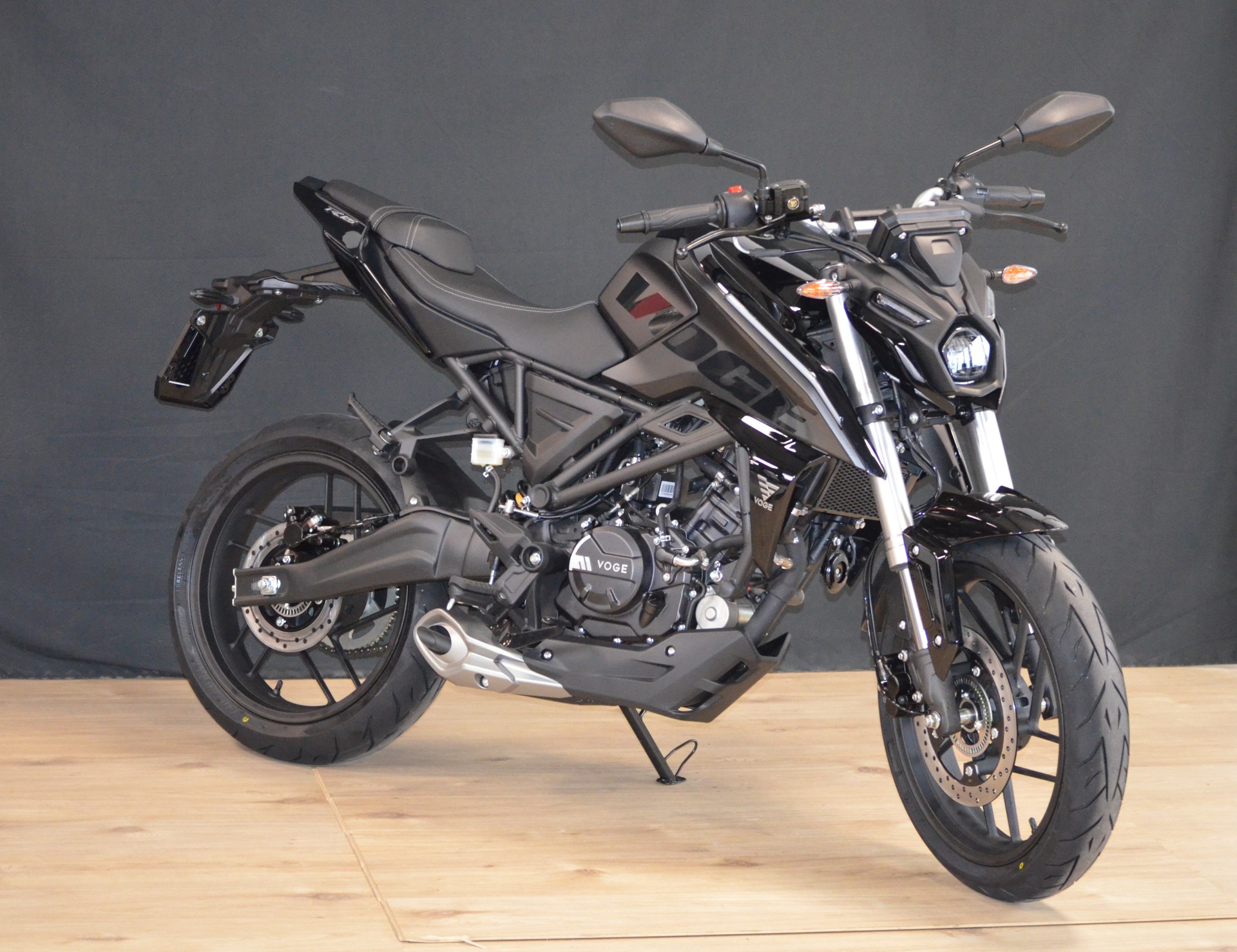 VOGE 125 R