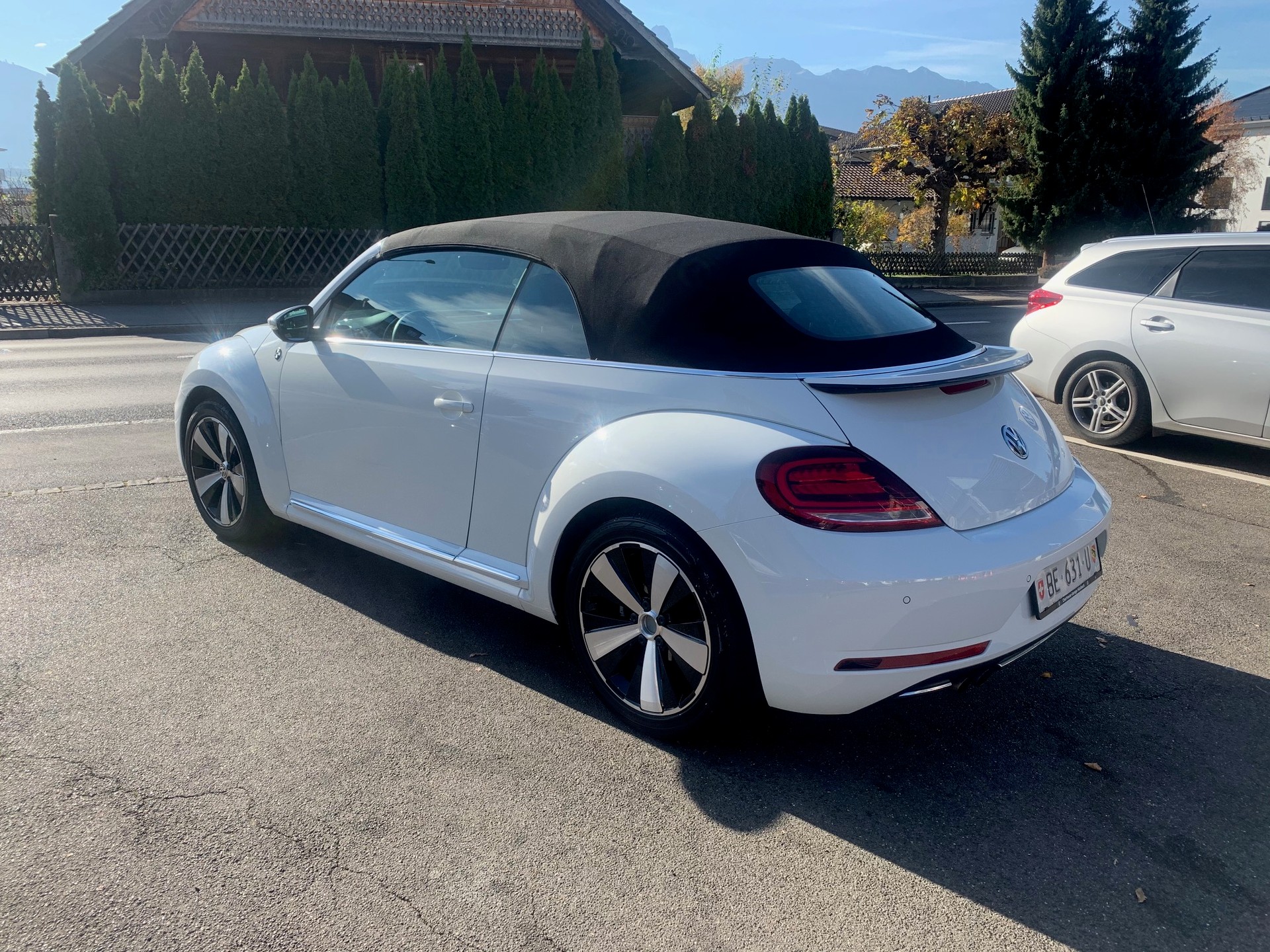 VW Beetle Cabriolet 1.4 TSI BMT Sound DSG-image-5