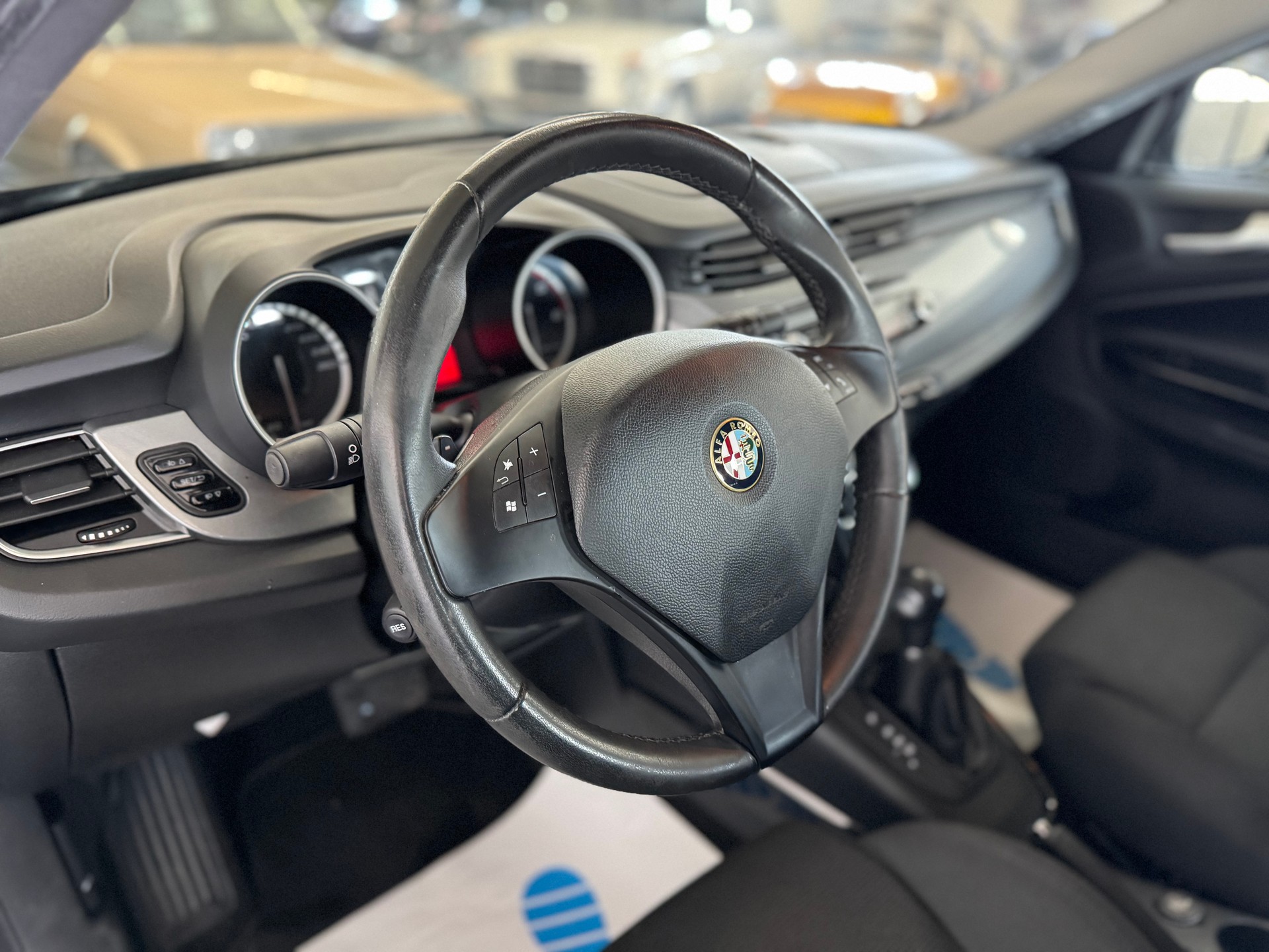 ALFA ROMEO Giulietta 2.0 JTDM Progression TCT-image-11