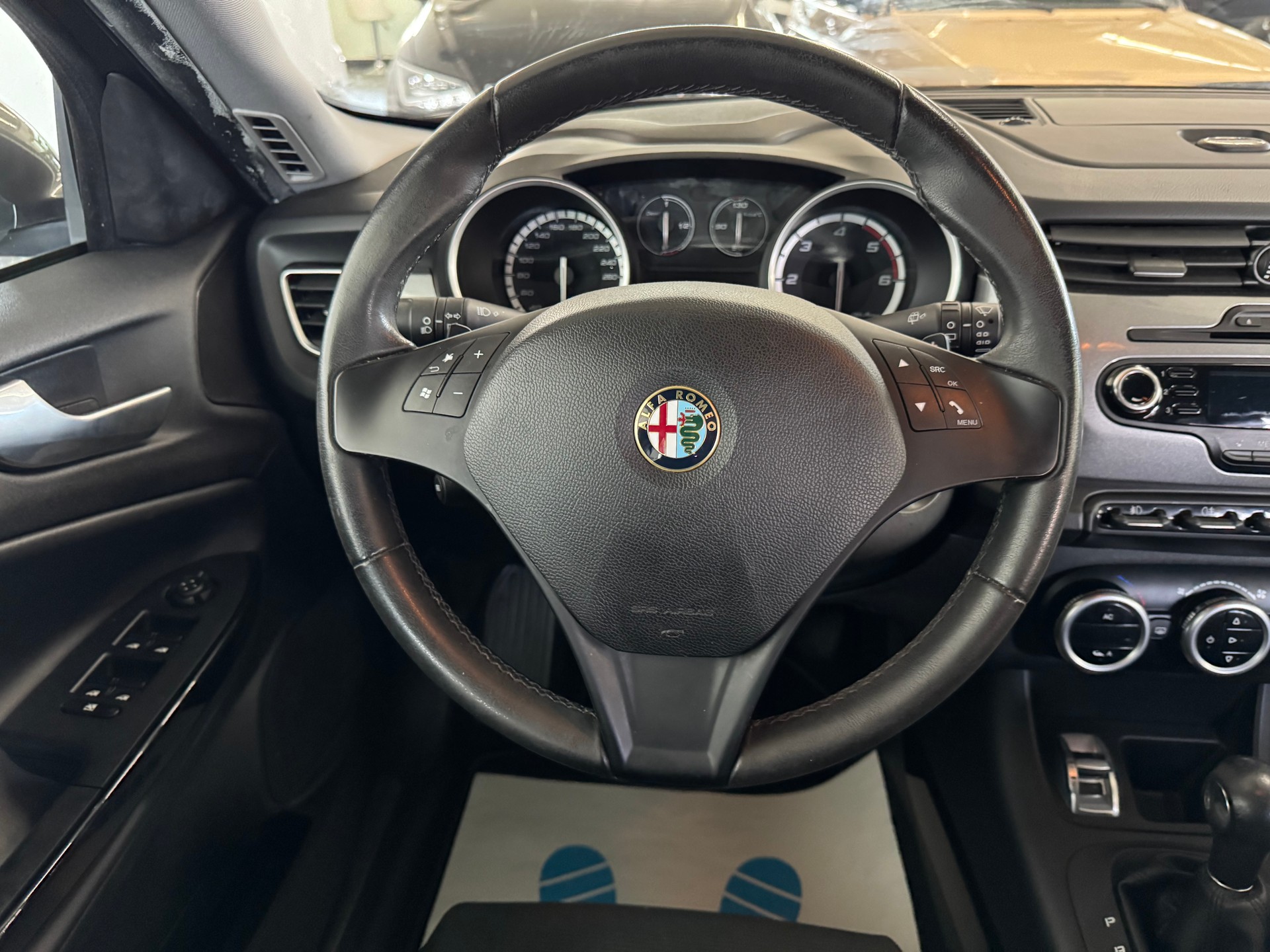 ALFA ROMEO Giulietta 2.0 JTDM Progression TCT-image-16