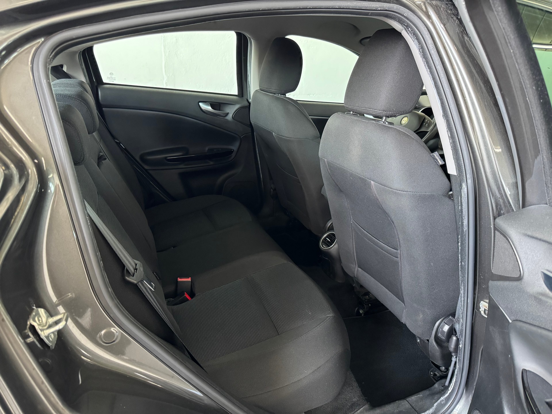 ALFA ROMEO Giulietta 2.0 JTDM Progression TCT-image-19
