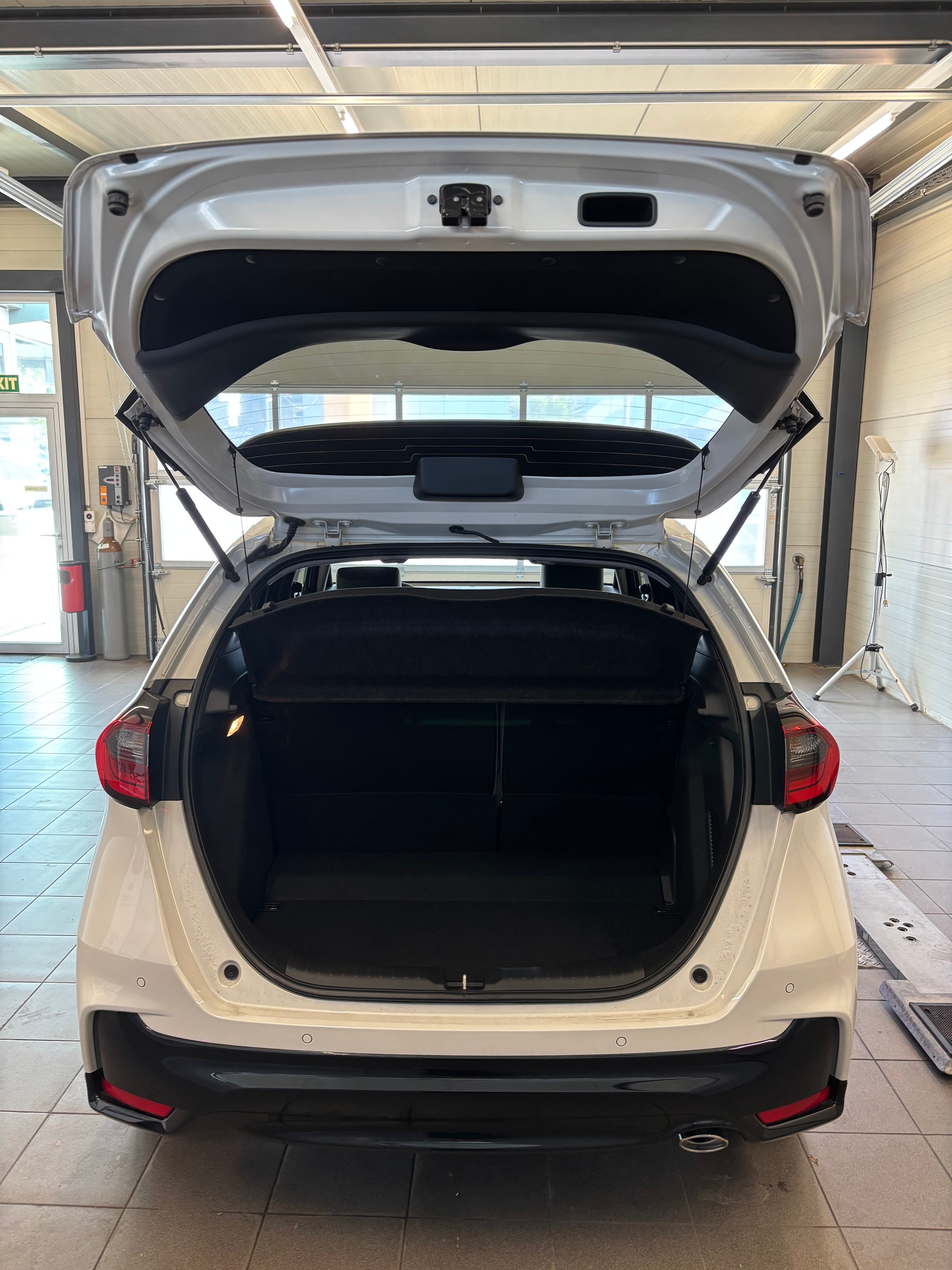 HONDA Jazz 1.5i-MMD Advance Sport E-CVT-image-15