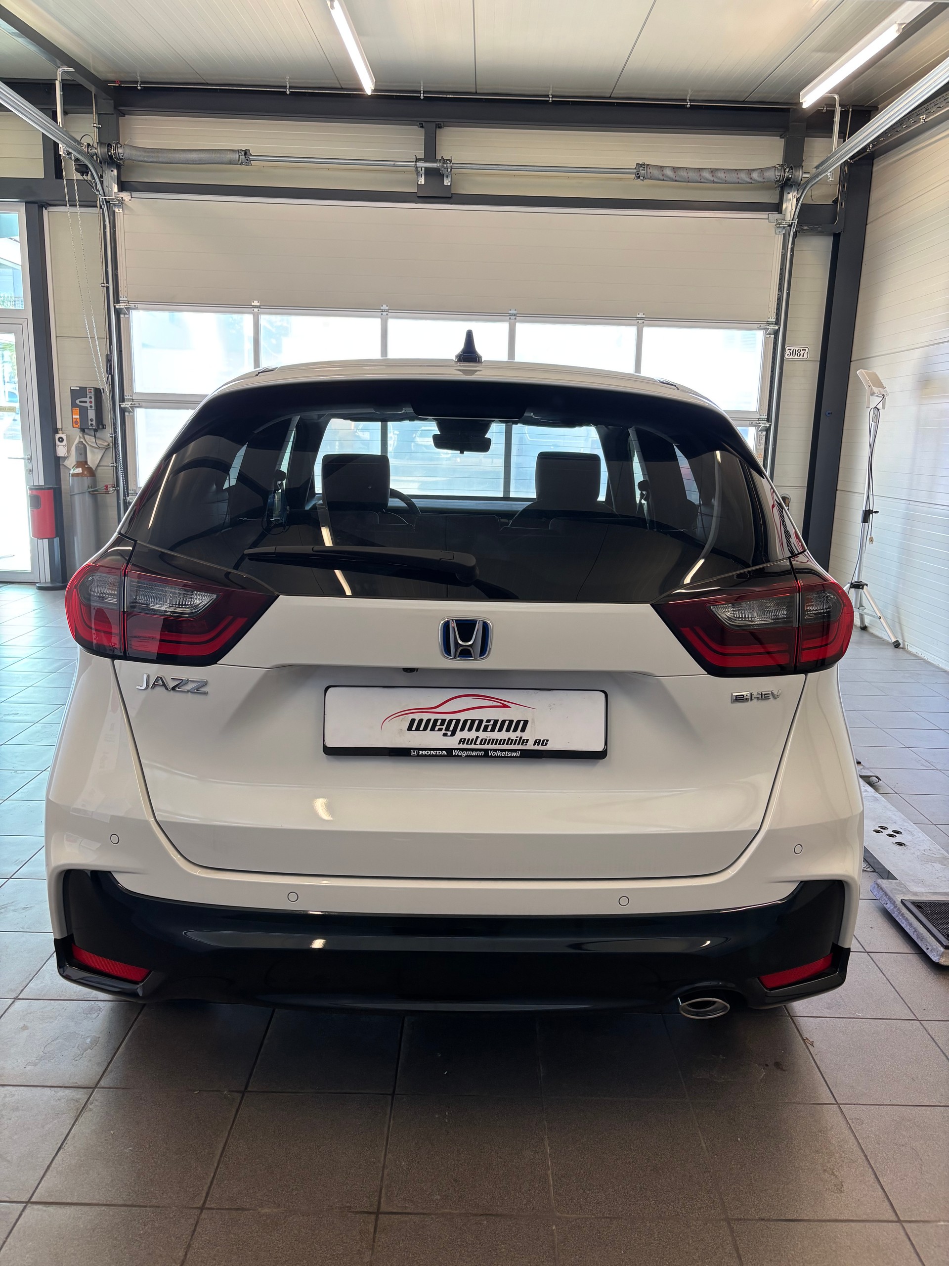 HONDA Jazz 1.5i-MMD Advance Sport E-CVT-image-4