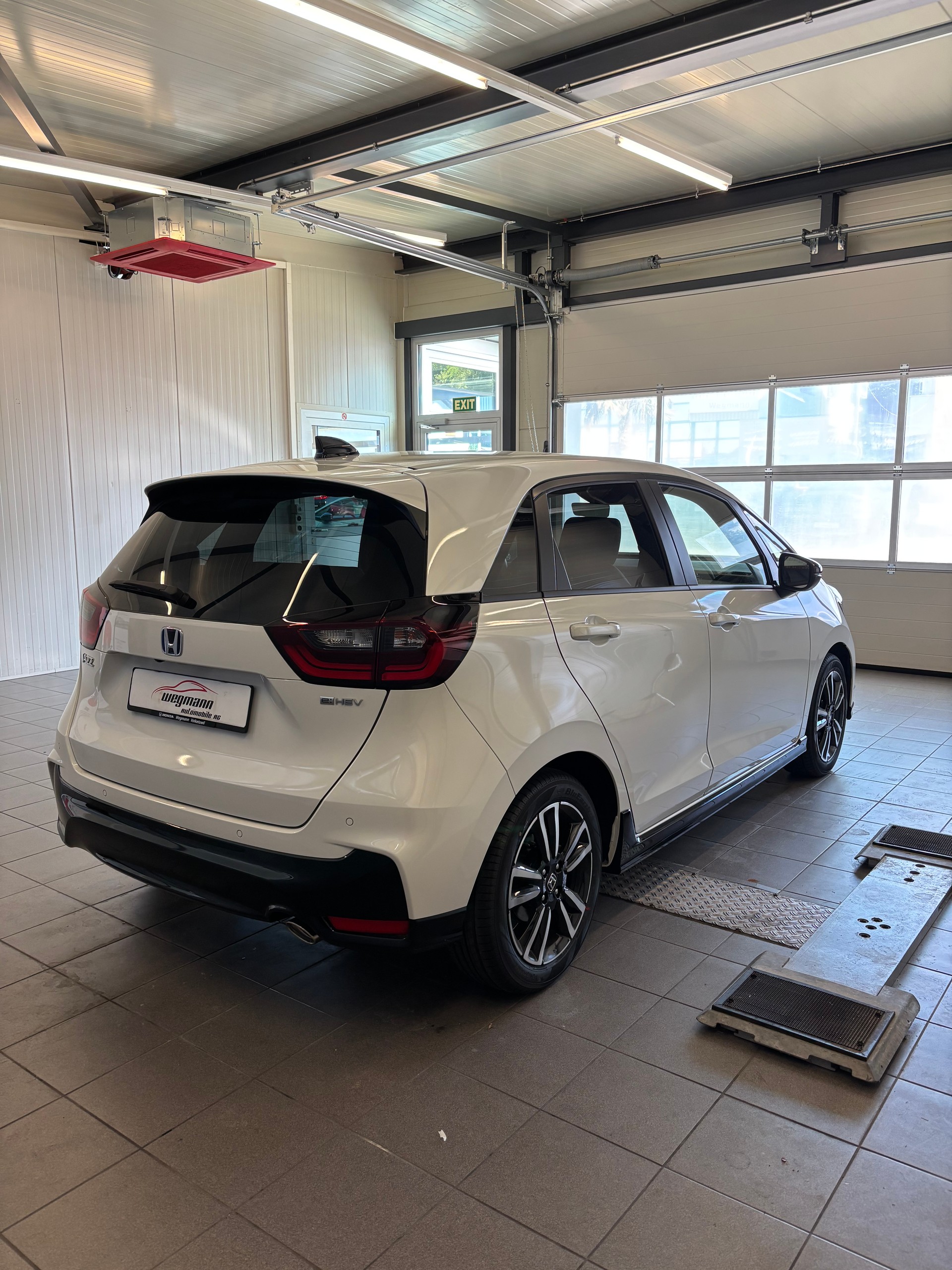 HONDA Jazz 1.5i-MMD Advance Sport E-CVT-image-3