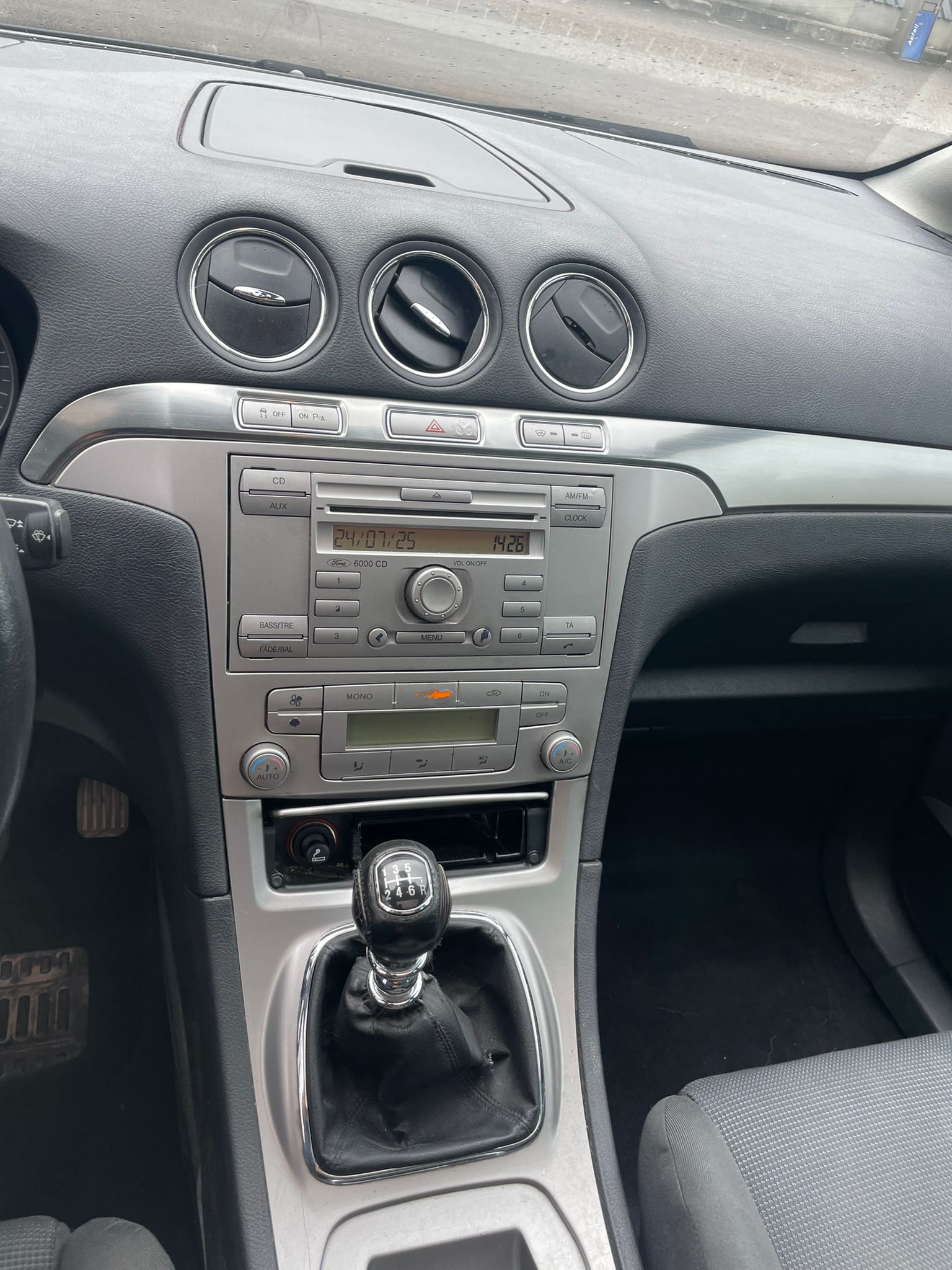 FORD S-Max 2.5i T Titanium-image-6