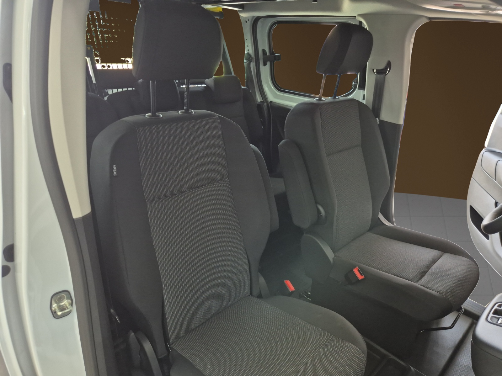 FIAT Doblo Crew Cab L2 1.5 BlueHDI 130-image-8