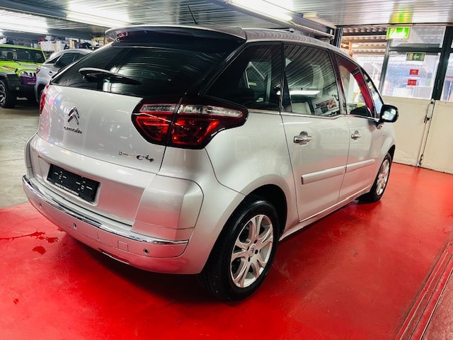 CITROEN C4 Picasso 1.6i 16V Attraction-image-1
