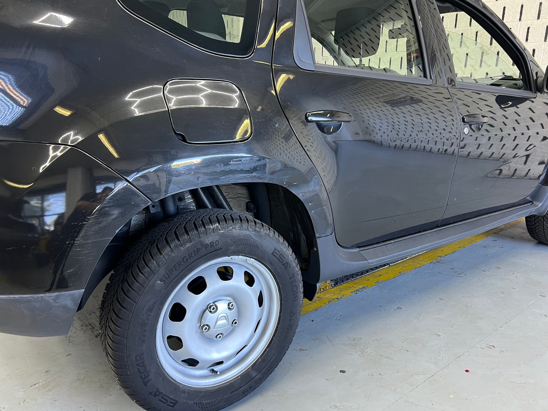 DACIA Duster 1.6 Ambiance 4x4-image-7