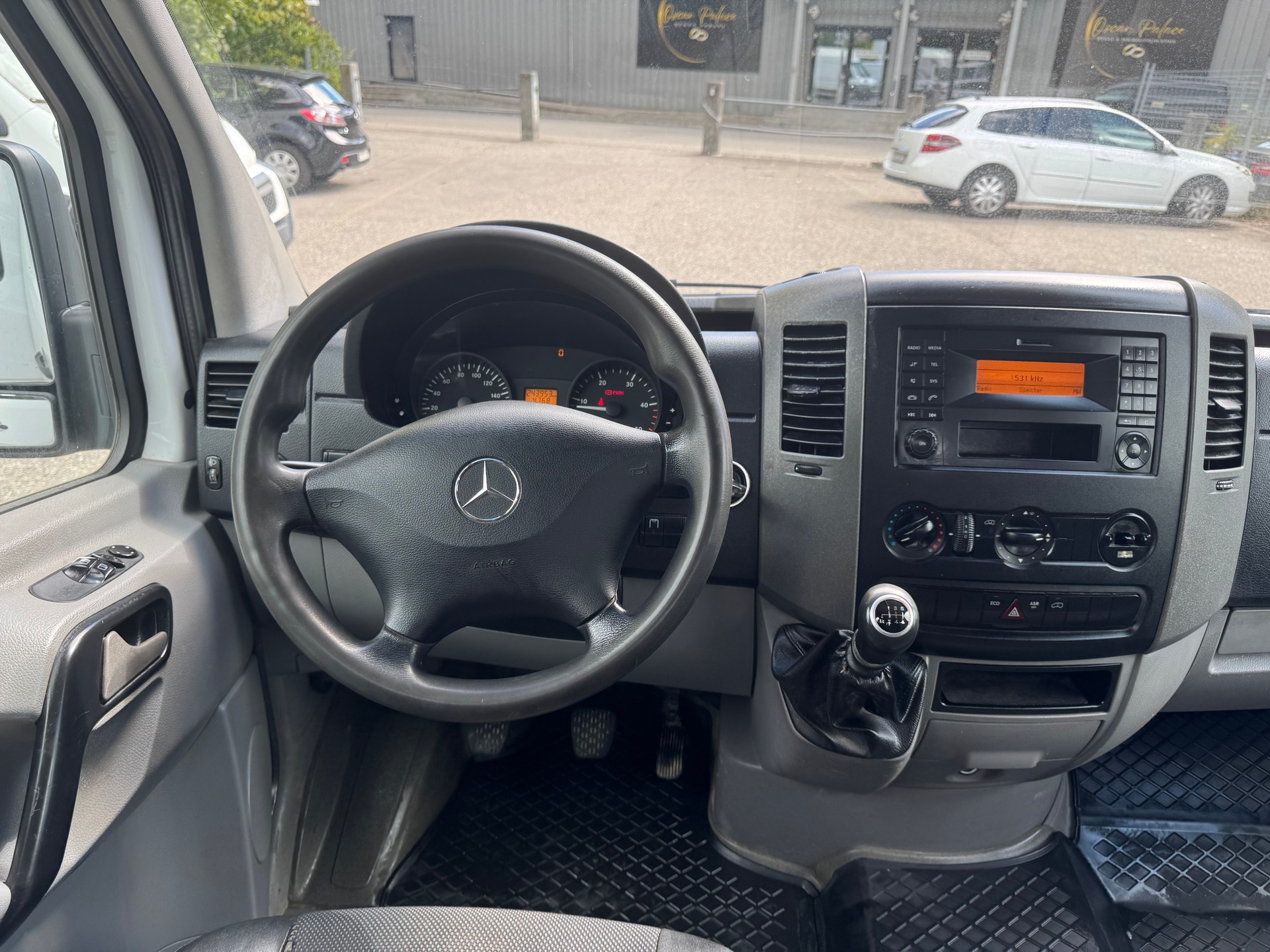 MERCEDES-BENZ Sprinter 316 CDI Standard * Doppelkabine * 07x Sitzplätze * Nutzlast 1150Kg * AHK 3500Kg * MFK 01.2022-image-3