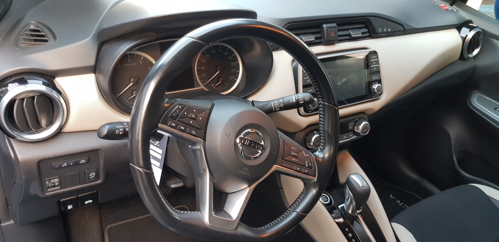 NISSAN Micra IG-T100 Xtronic N-Connecta-image-5
