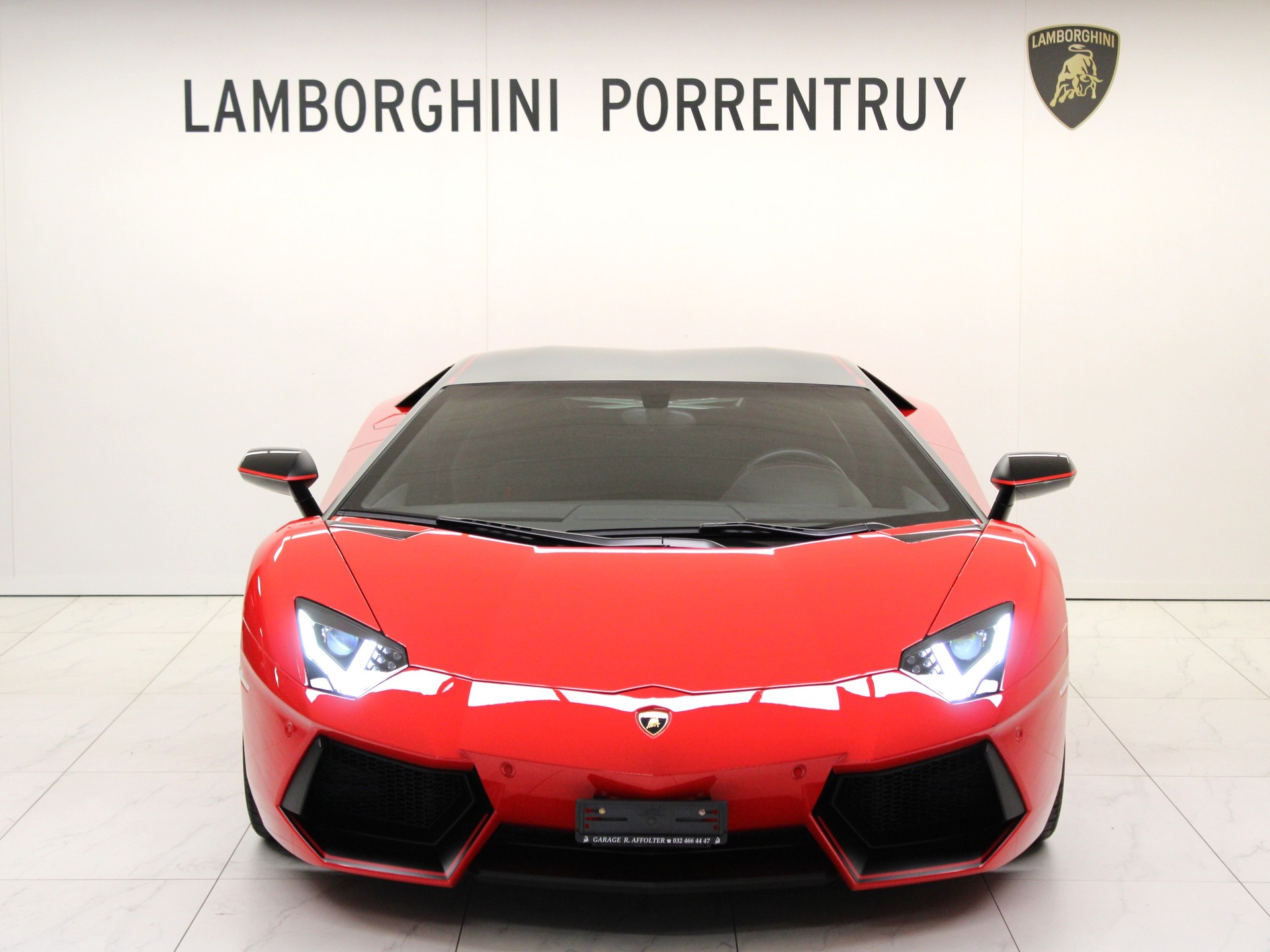 LAMBORGHINI Aventador LP700-4 Coupé E-Gear Pirelli Edition-image-4