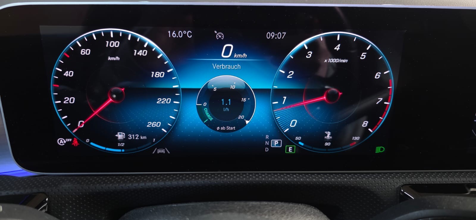 MERCEDES-BENZ A 250 AMG Line 7G-DCT *CH-Fahrzeug*-image-16