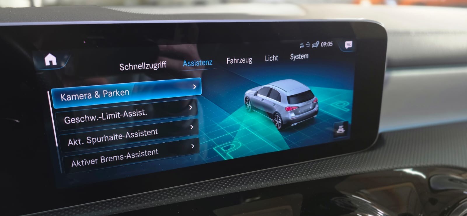 MERCEDES-BENZ A 250 AMG Line 7G-DCT *CH-Fahrzeug*-image-22