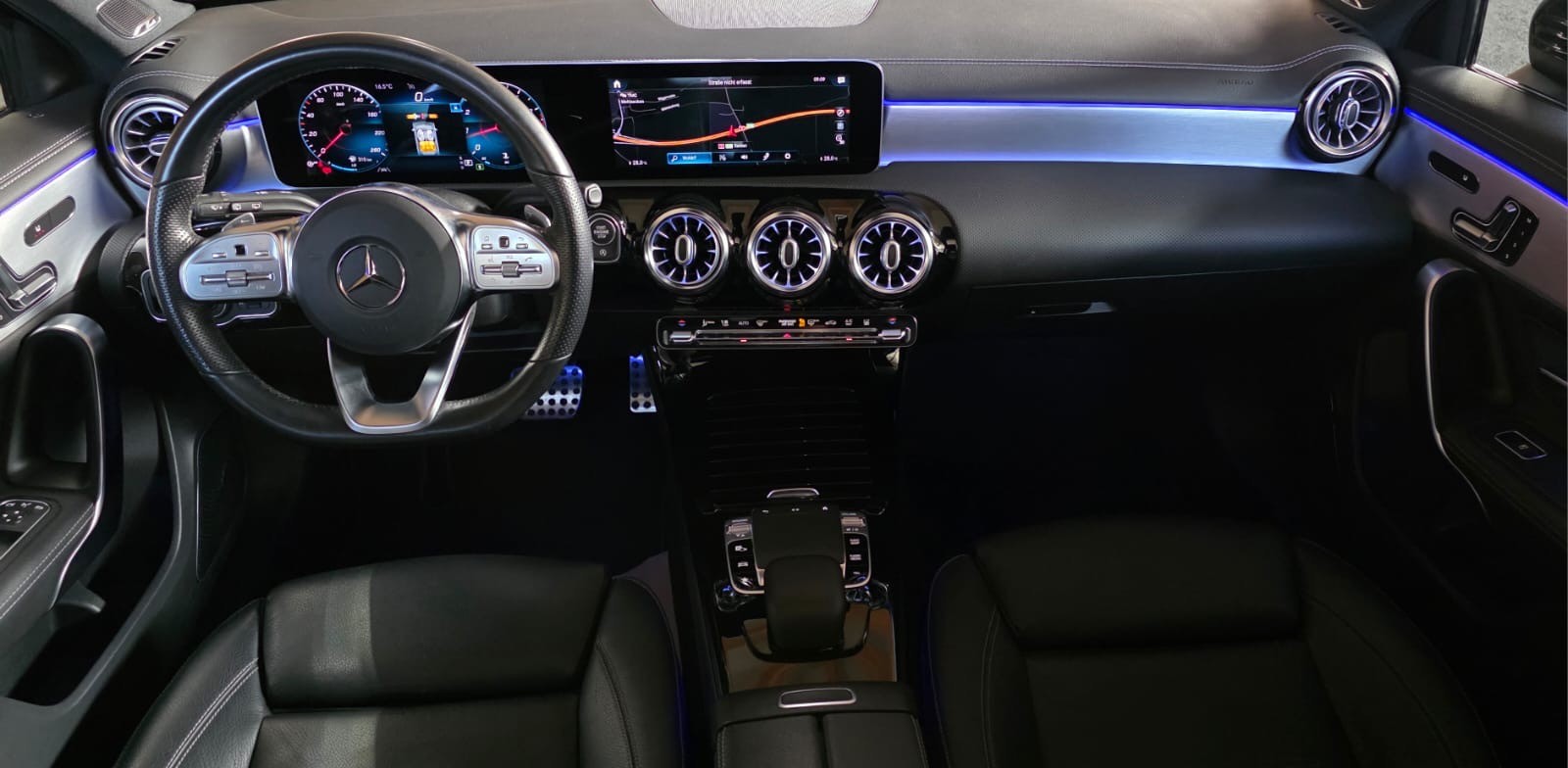 MERCEDES-BENZ A 250 AMG Line 7G-DCT *CH-Fahrzeug*-image-13