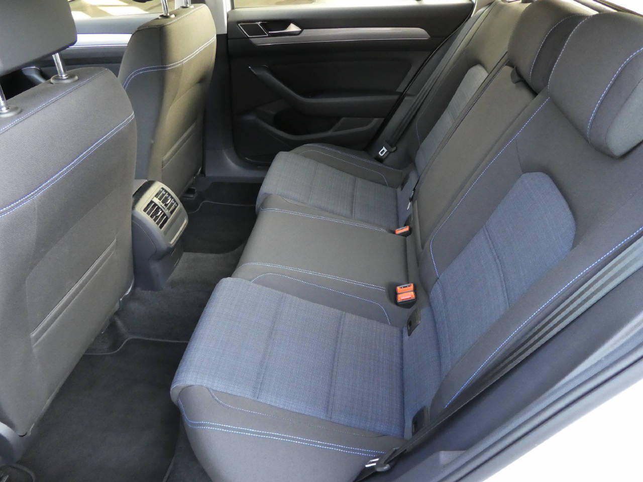 VW Passat Variant 1.4 TSI Plug-In-Hybrid GTE DSG-image-10