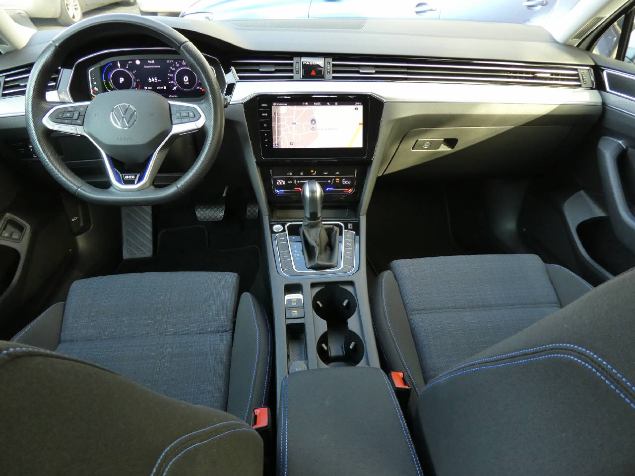 VW Passat Variant 1.4 TSI Plug-In-Hybrid GTE DSG-image-13