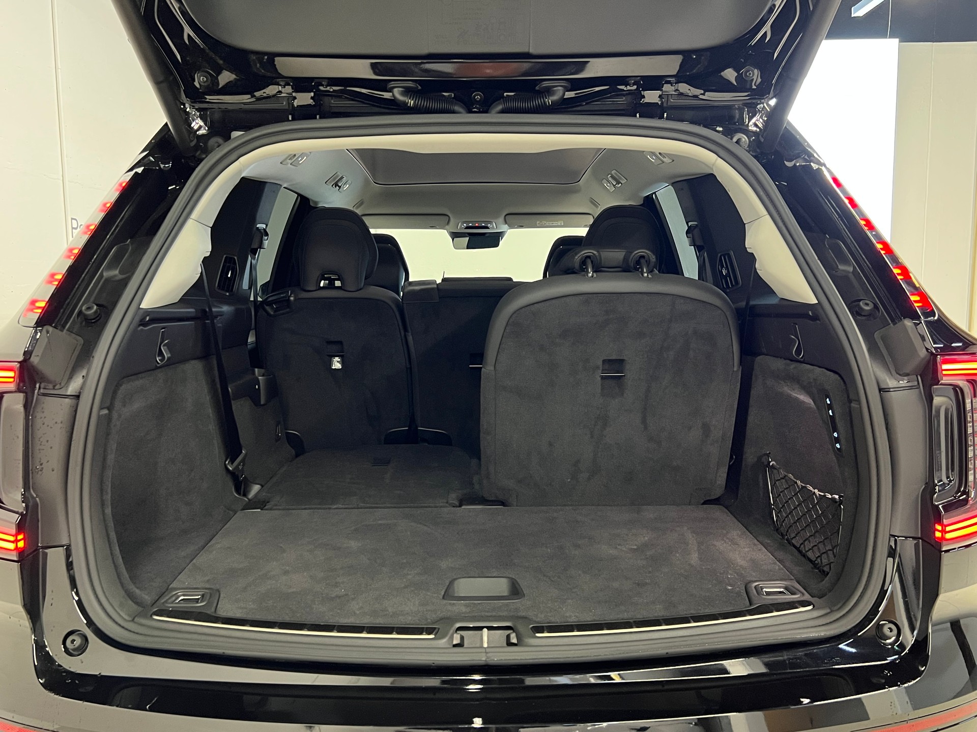 VOLVO EX90 Twin Ultra AWD-image-11