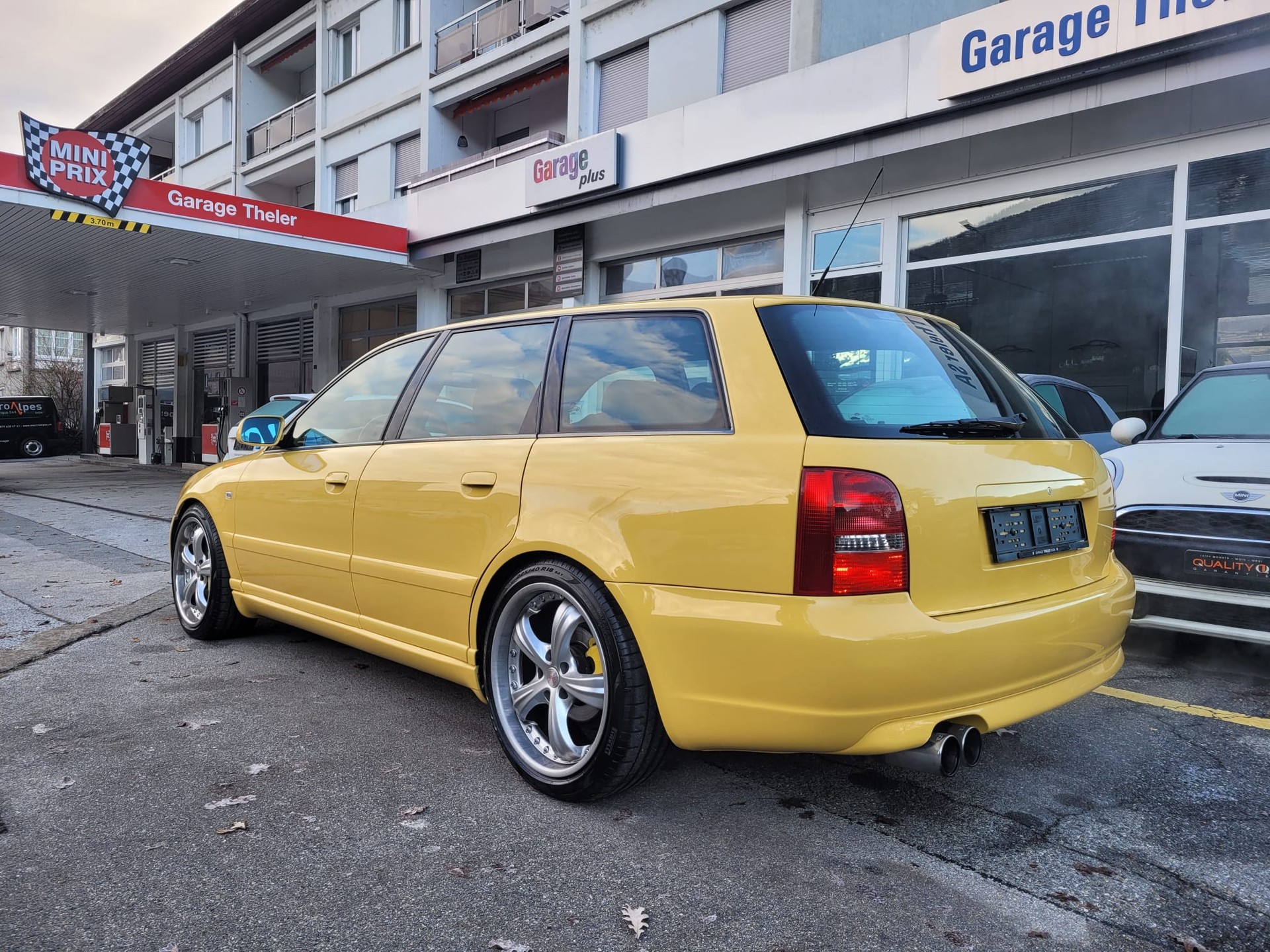AUDI S4 Avant quattro-image-3