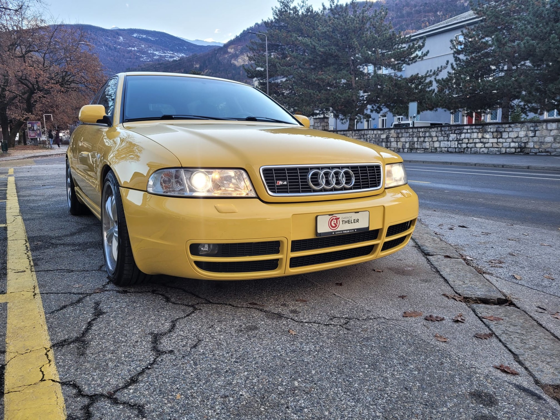 AUDI S4 Avant quattro-image-5