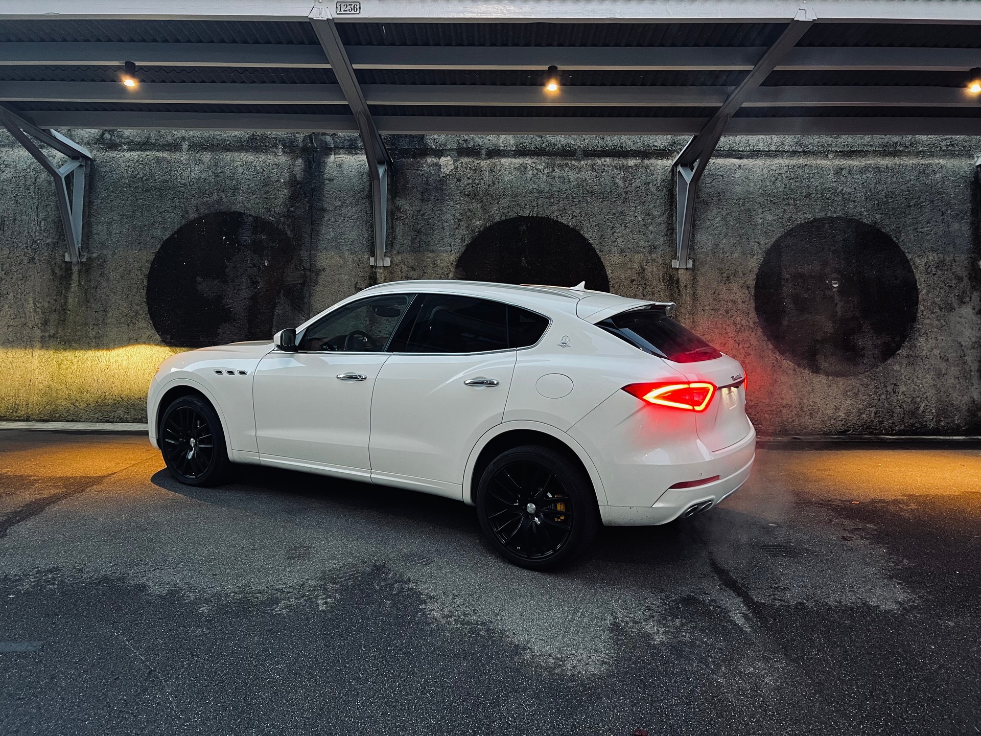 MASERATI Levante D 3.0 V6 Automatica-showroom-element-2