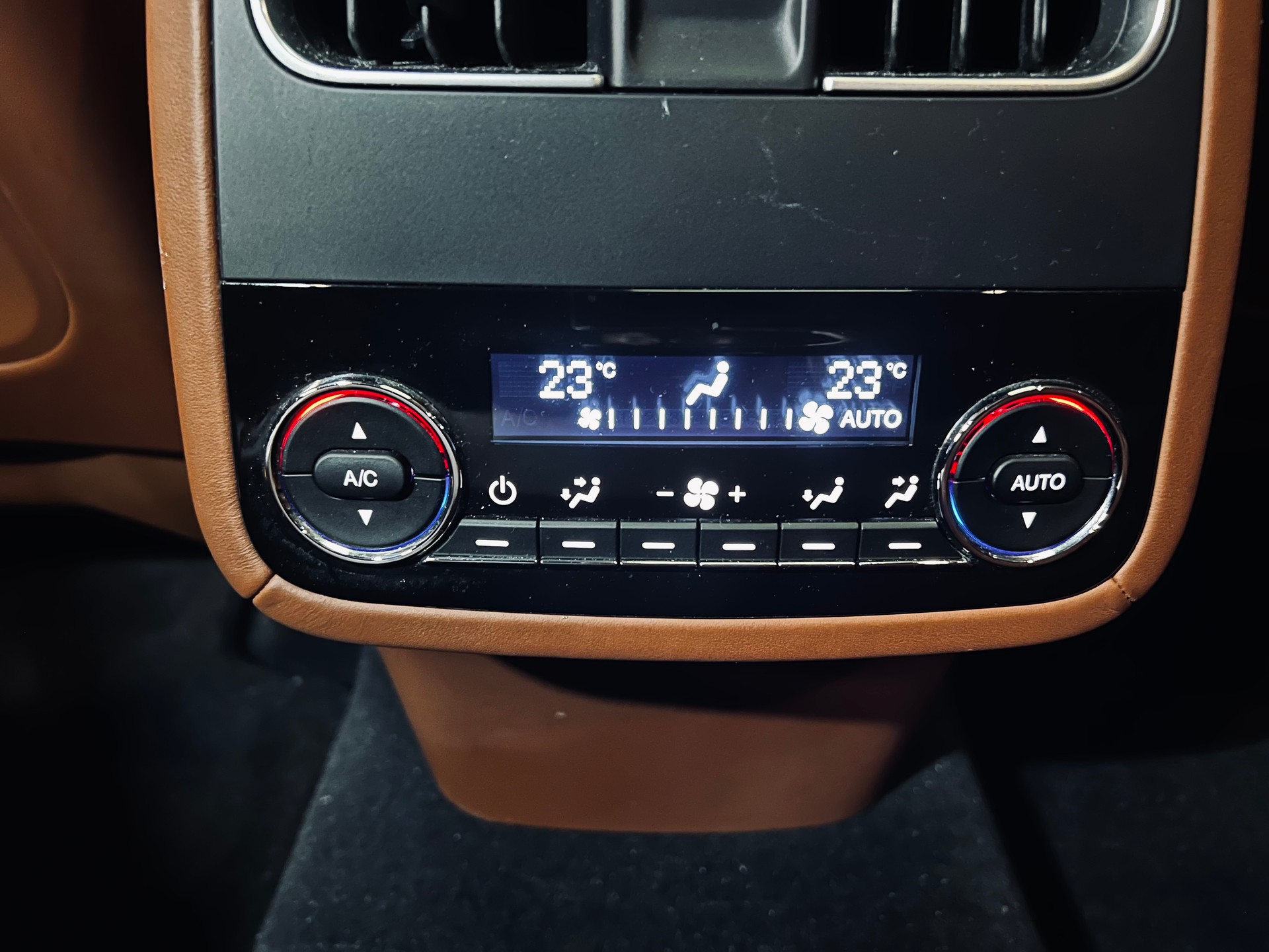 MASERATI Levante D 3.0 V6 Automatica-image-14