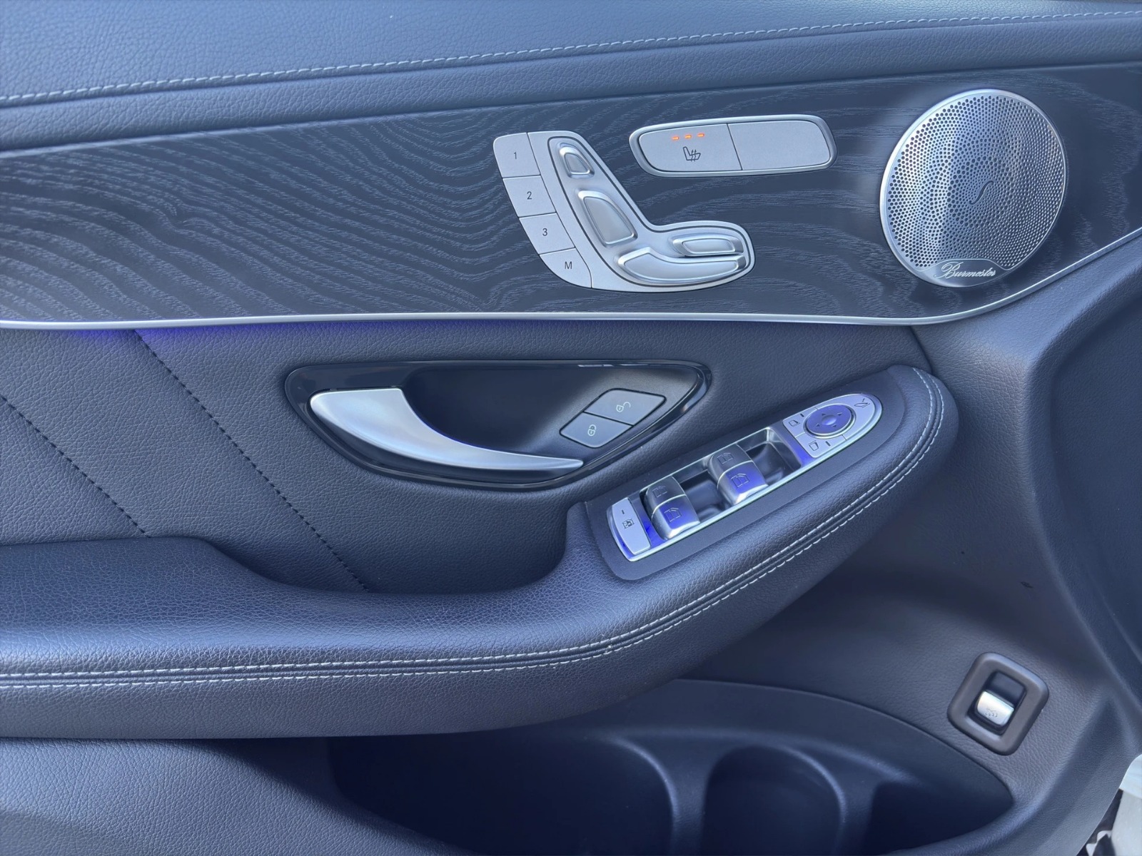 MERCEDES-BENZ GLC 400 d AMG Line 4m-image-8