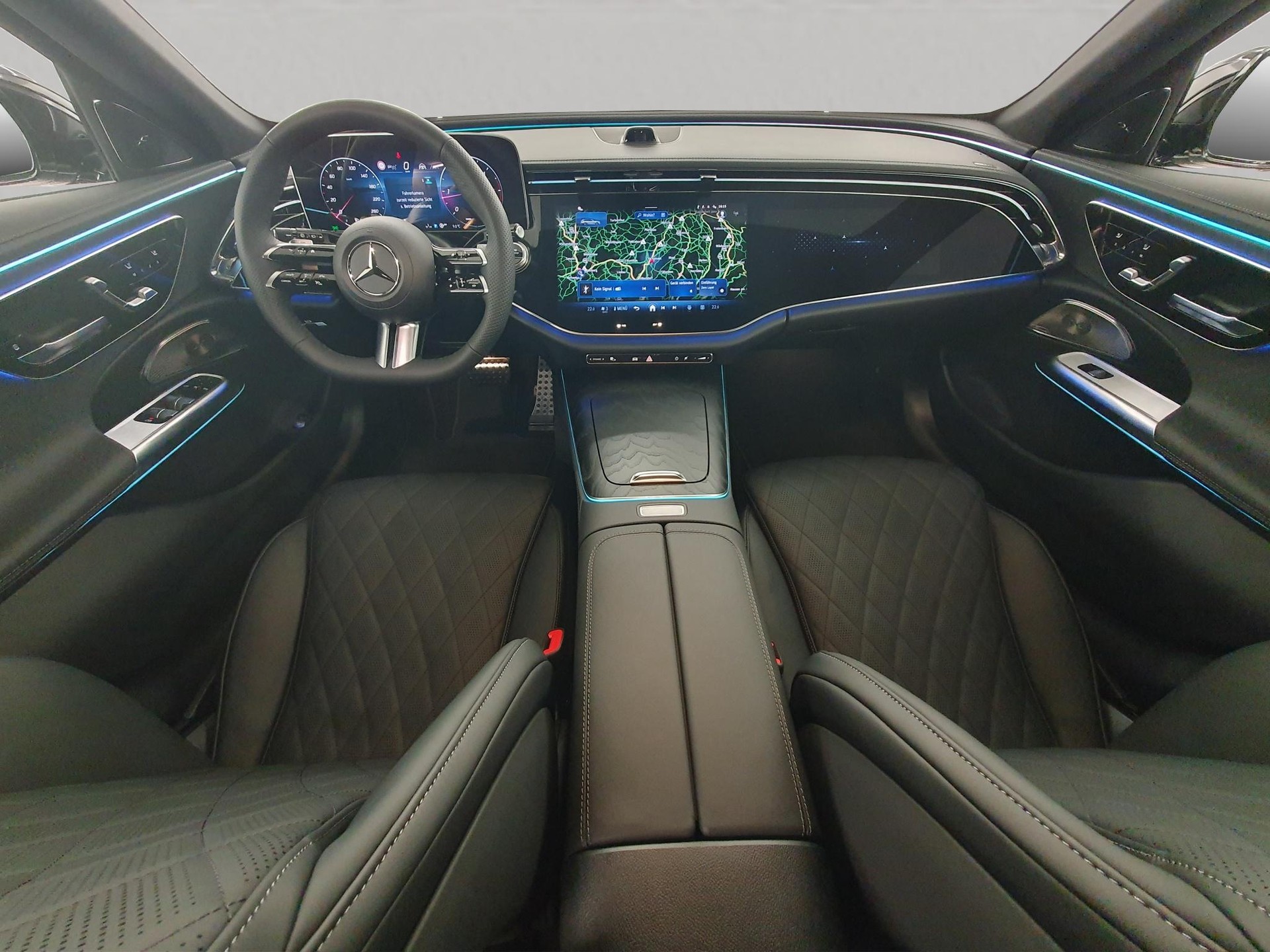 MERCEDES-BENZ E 220 d AMG Line Kombi-image-8