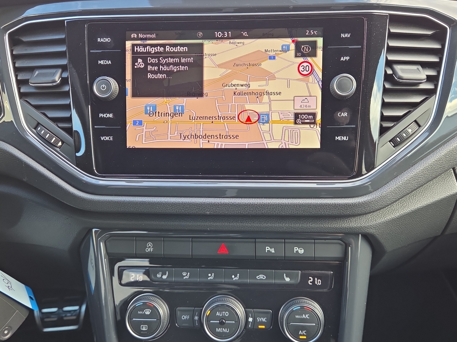 VW T-Roc 2.0 TSI Sport DSG 4Motion-image-10