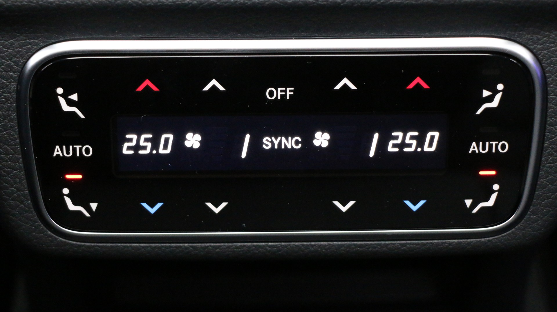 MERCEDES-BENZ C 43 AMG T 4M Executive-image-13