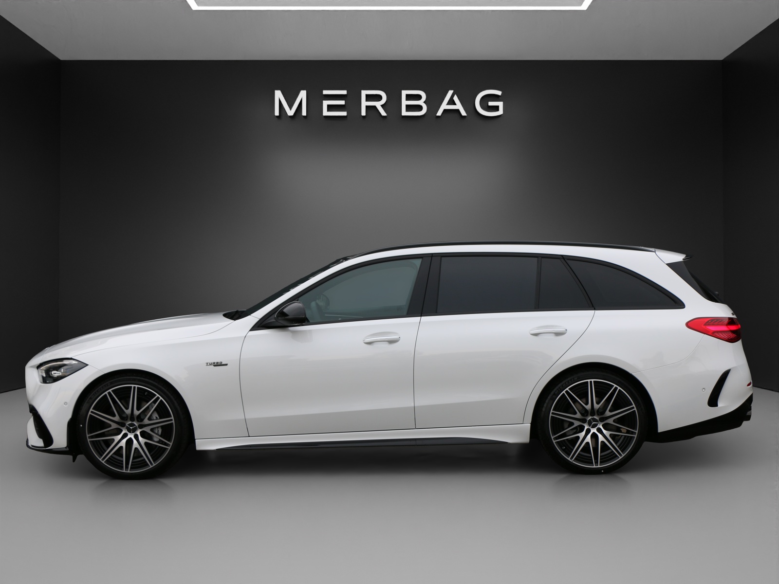 MERCEDES-BENZ C 43 AMG T 4M Executive-image-1