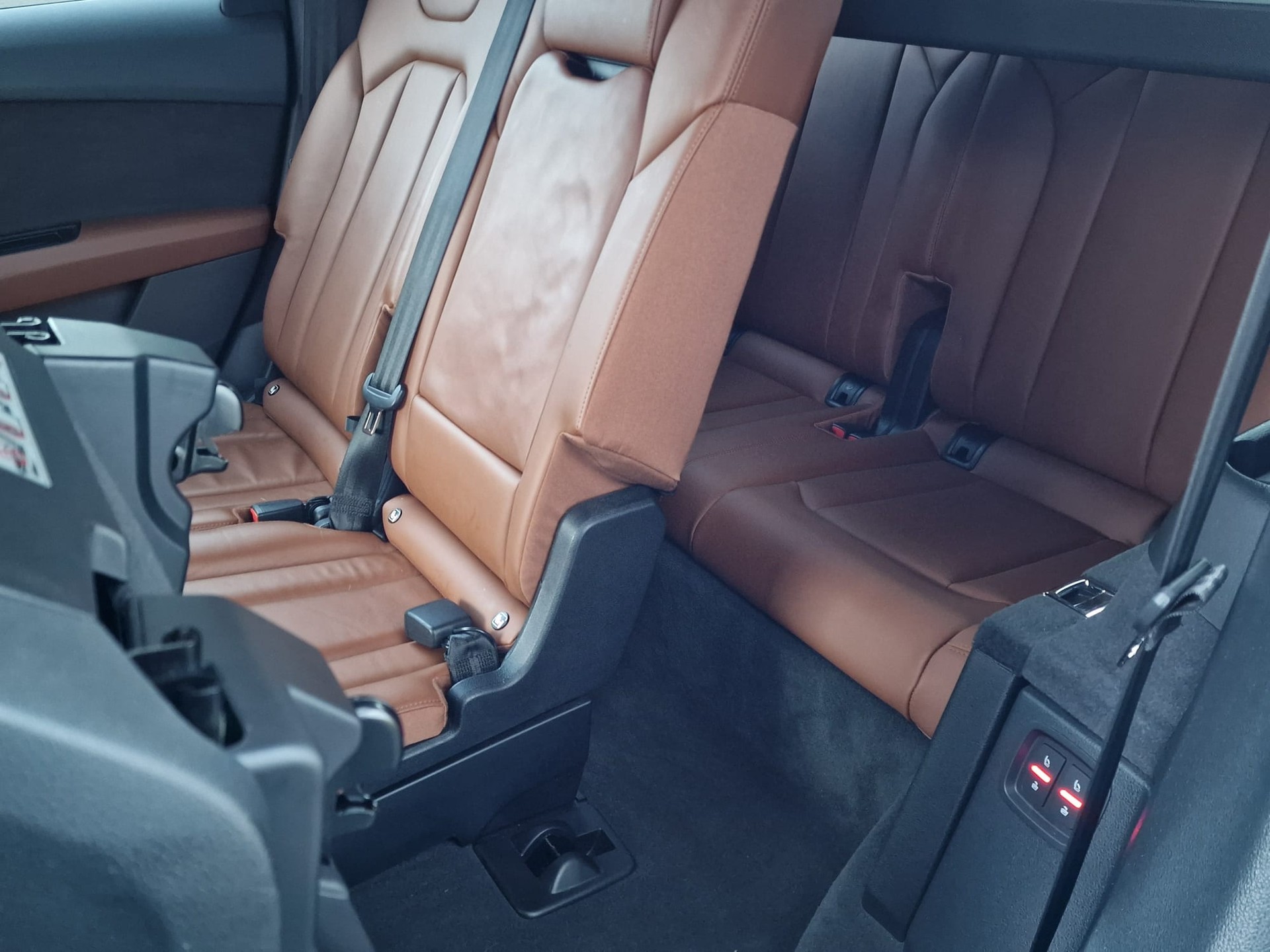 AUDI Q7 3.0 TDI quattro tiptronic-image-12