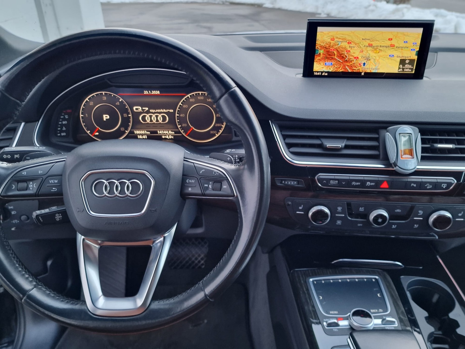 AUDI Q7 3.0 TDI quattro tiptronic-image-8