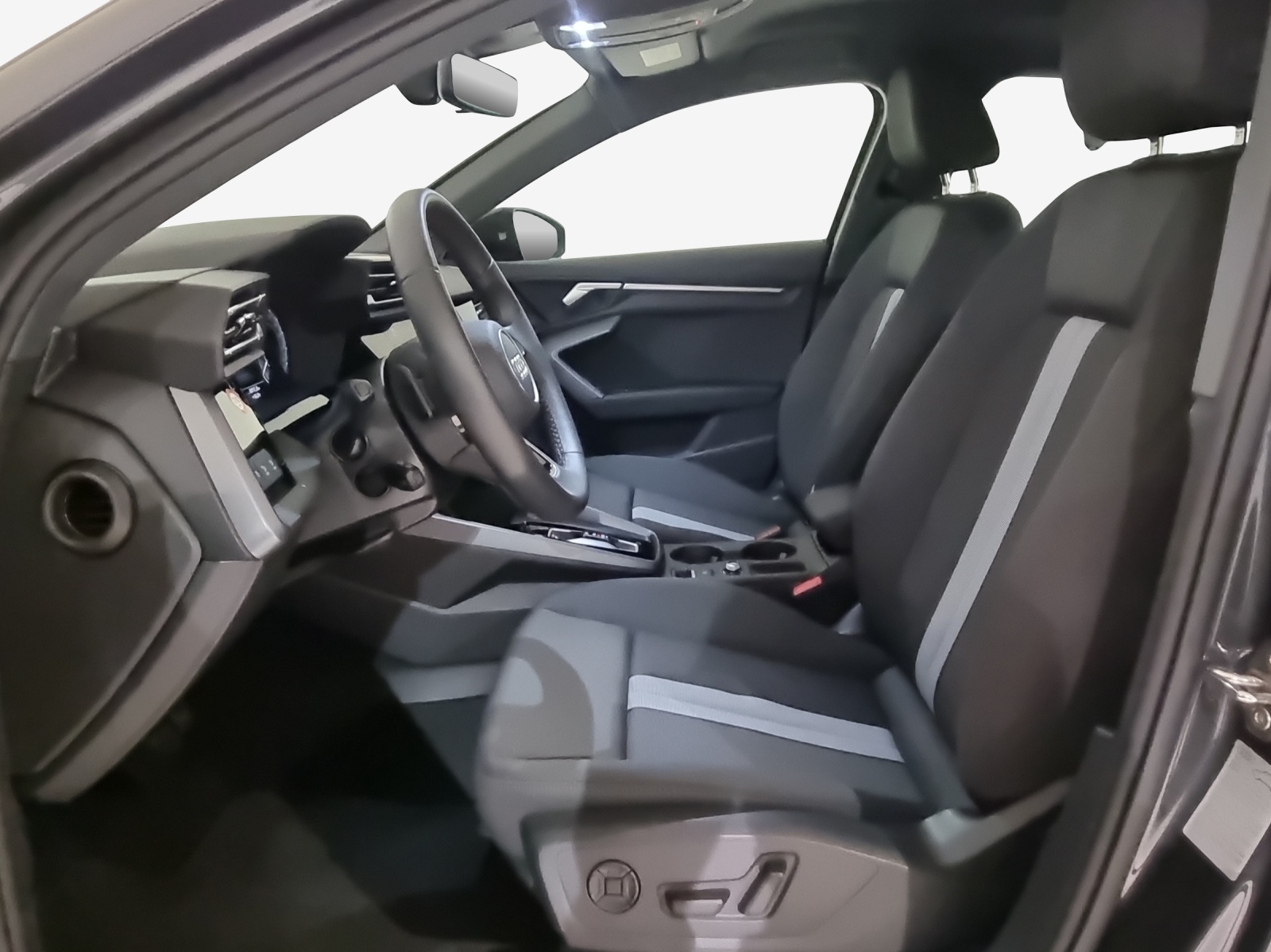 AUDI A3 Sportback 40 TFSI e S-tronic-image-7