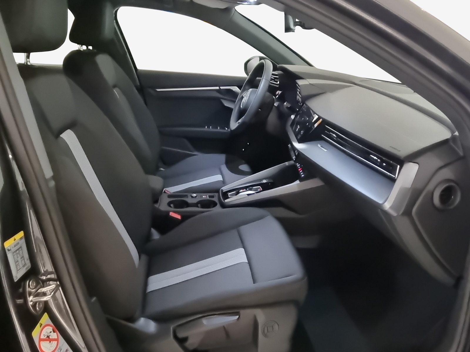 AUDI A3 Sportback 40 TFSI e S-tronic-image-15