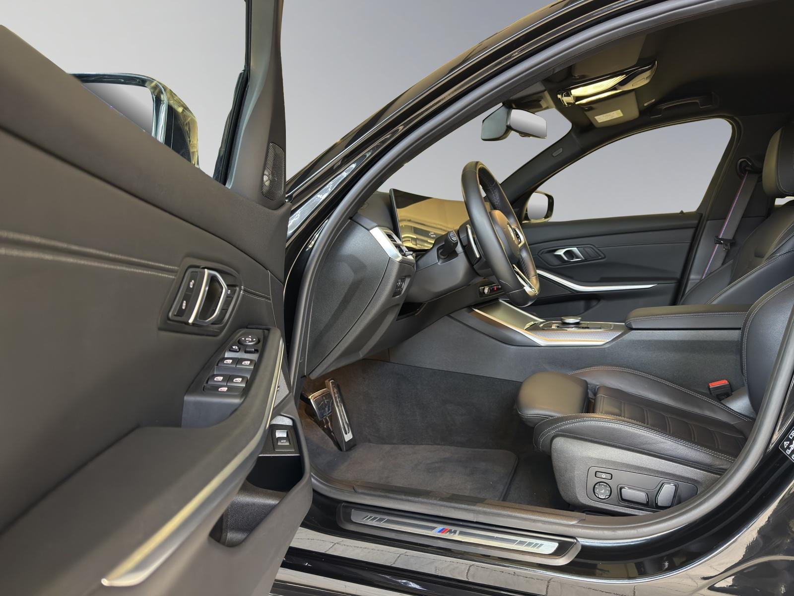 BMW 320d xDrive M-SportPAKET Pro-image-13