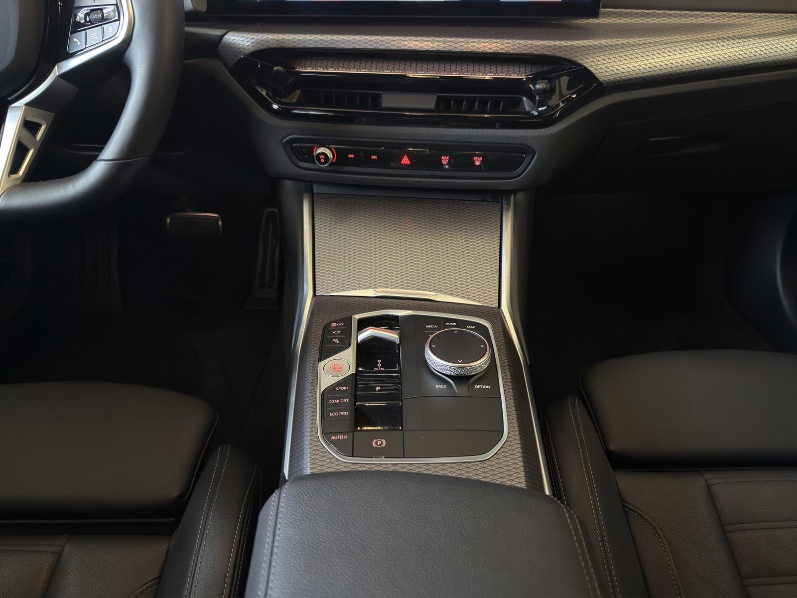 BMW 320d xDrive M-SportPAKET Pro-image-12