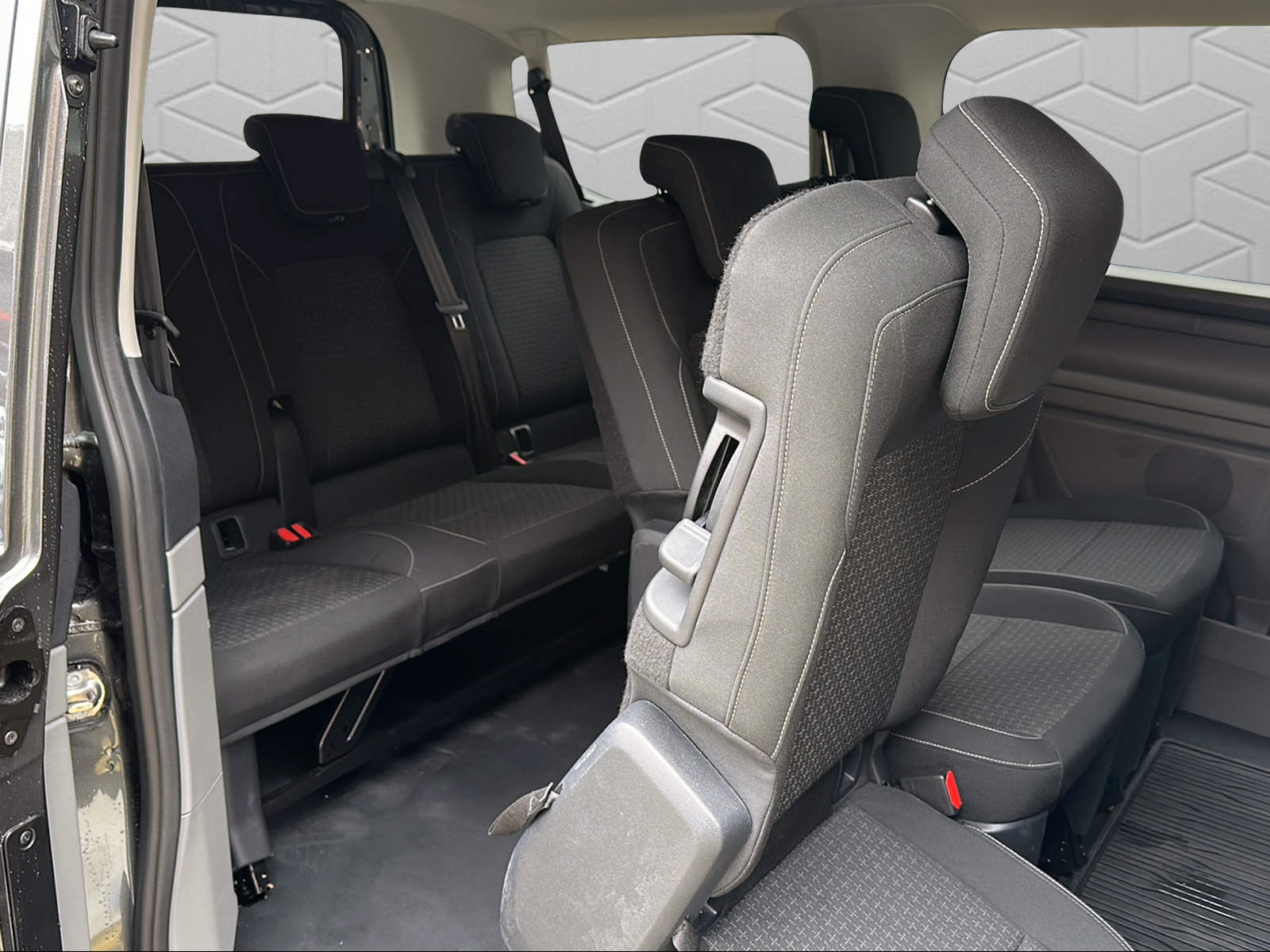 FORD Transit Custom Combi 320 L1H1 Trend-image-17