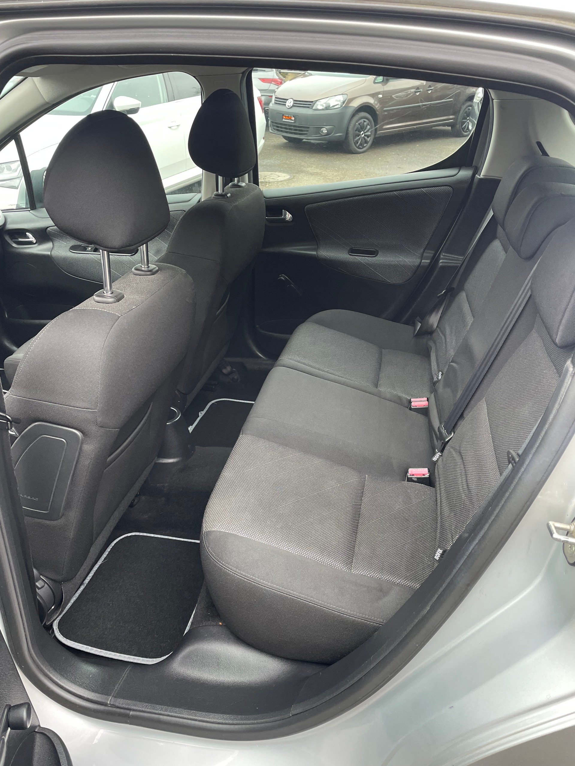 PEUGEOT 207 1.4 16V Trendy-image-8