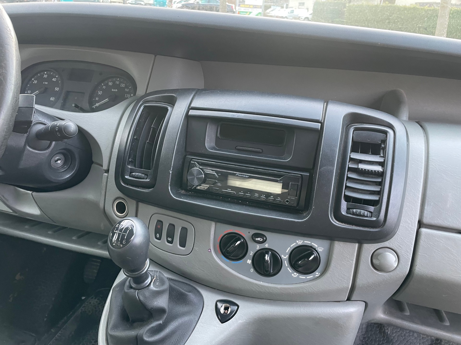 NISSAN Primastar 2.0dCi 115 Pro 2.9t-image-8