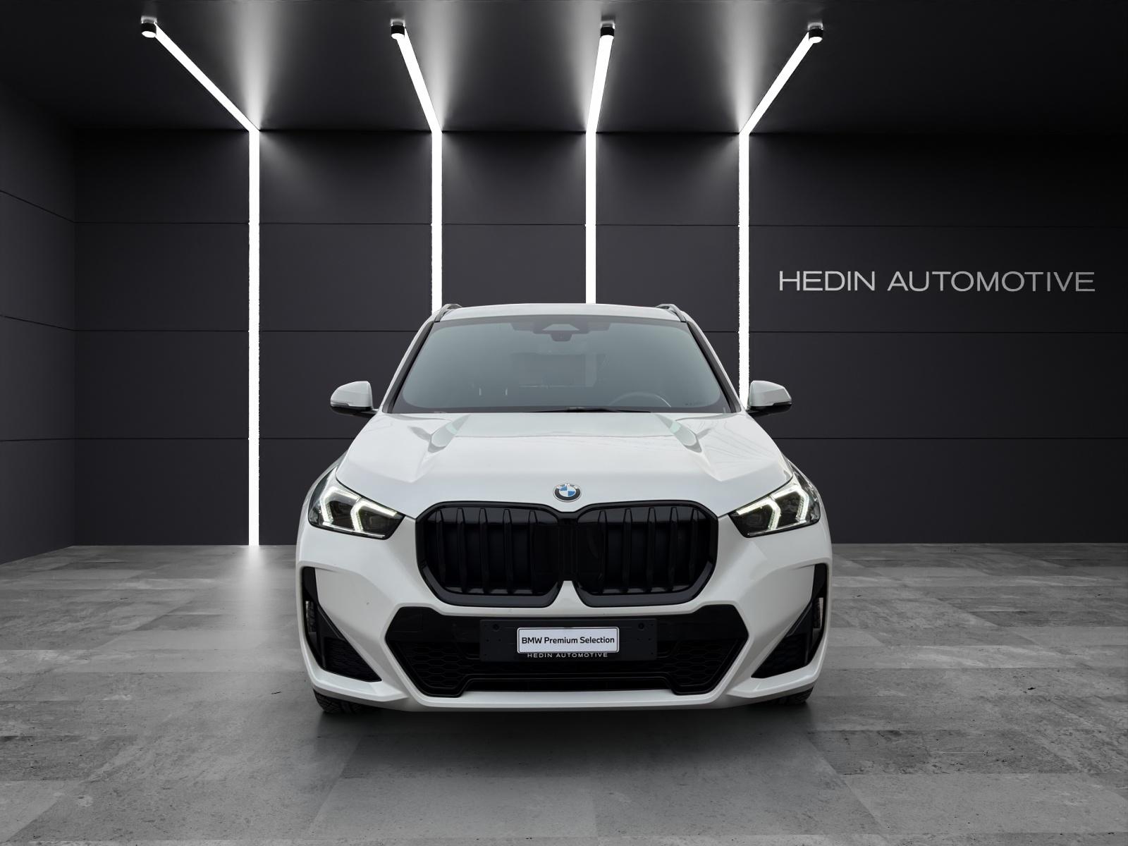BMW X1 20i sDrive paddles-image-6