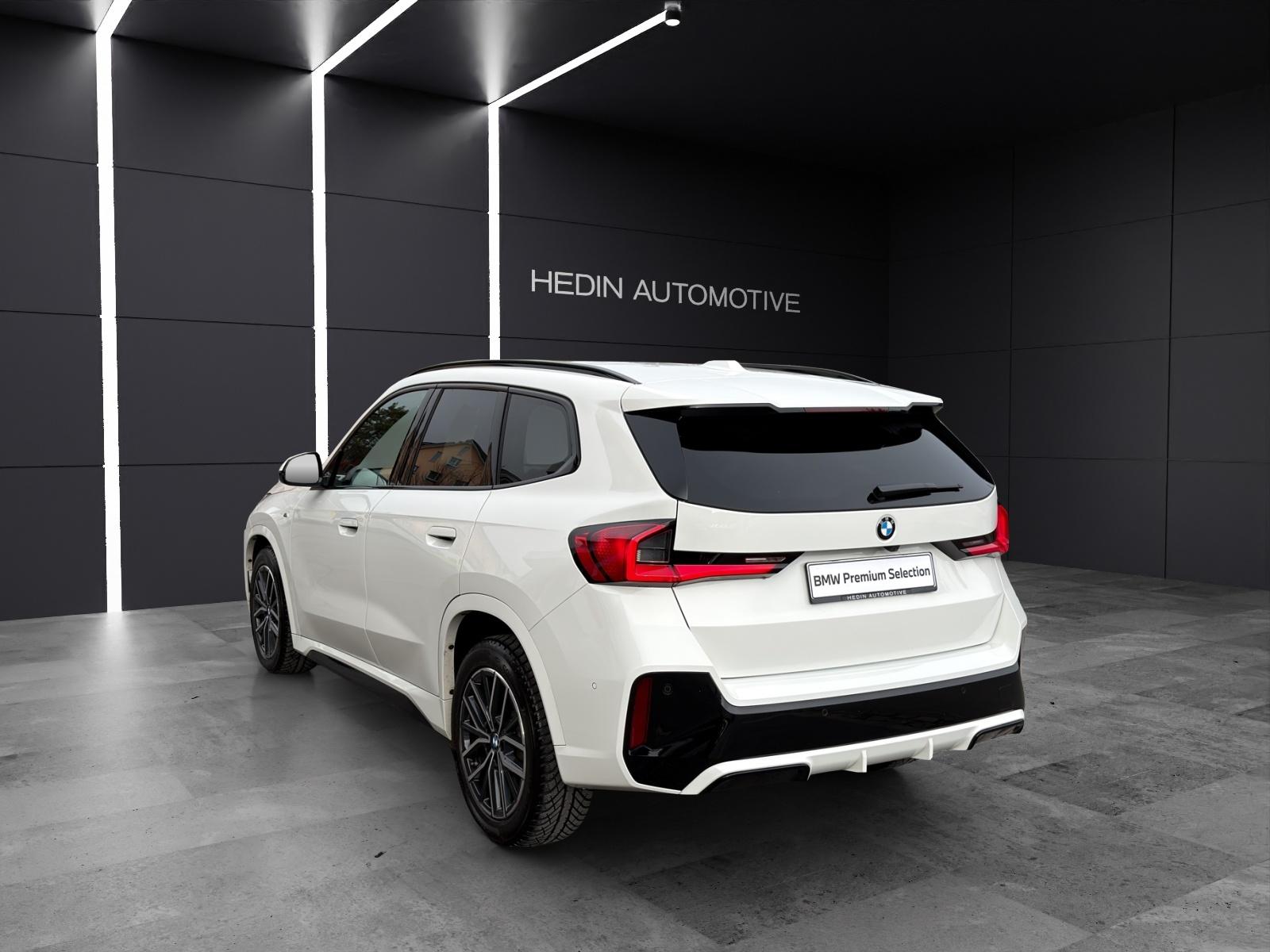 BMW X1 20i sDrive paddles-image-2