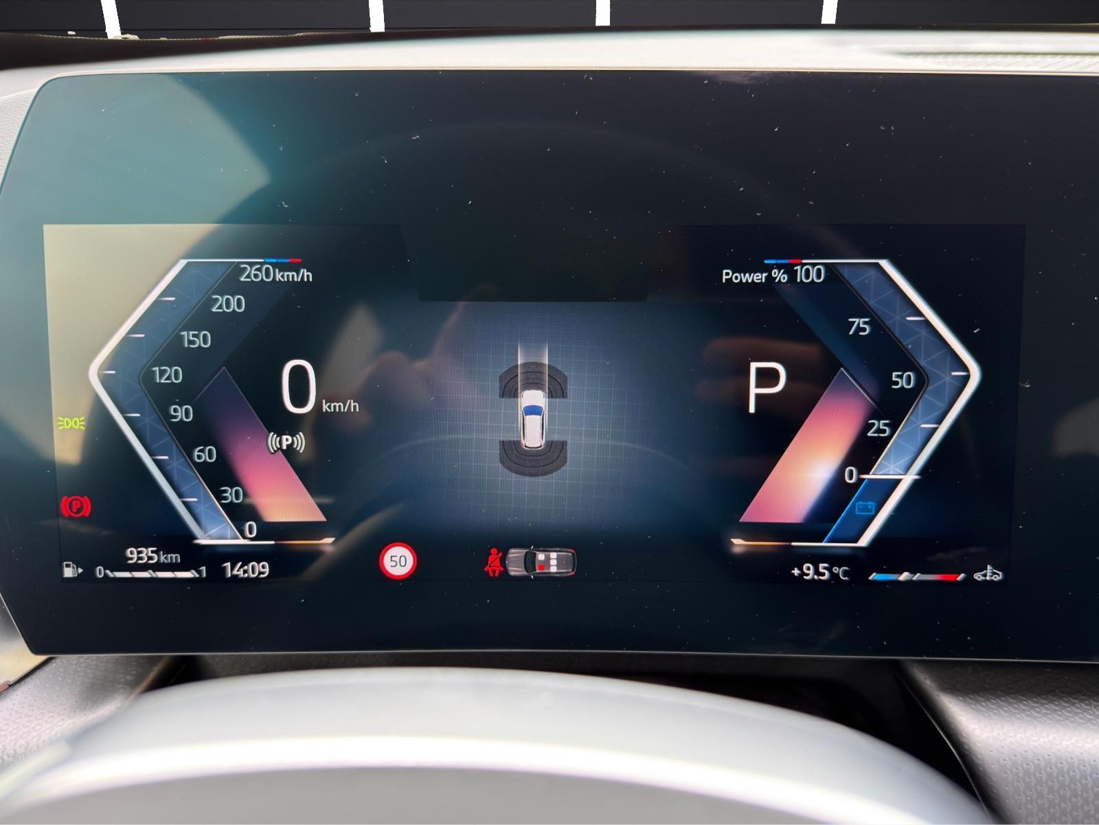 BMW X1 20i sDrive paddles-image-10