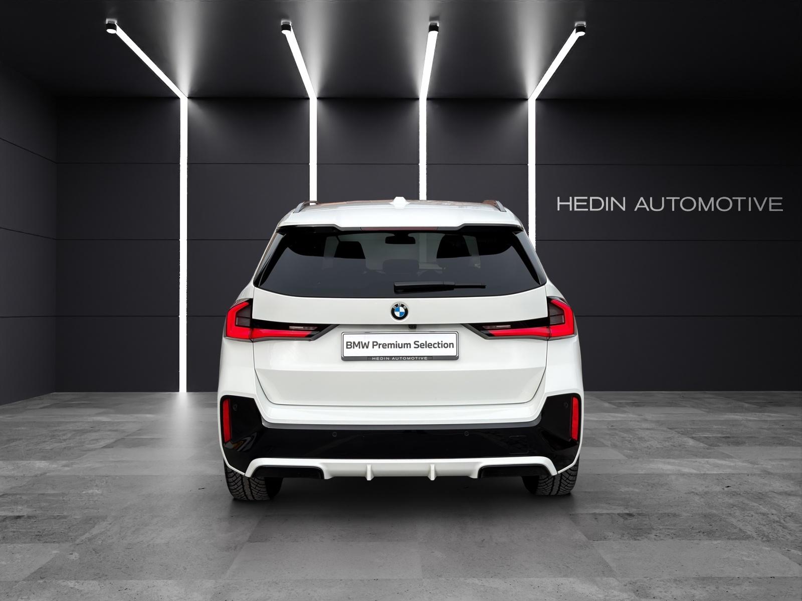 BMW X1 20i sDrive paddles-image-8