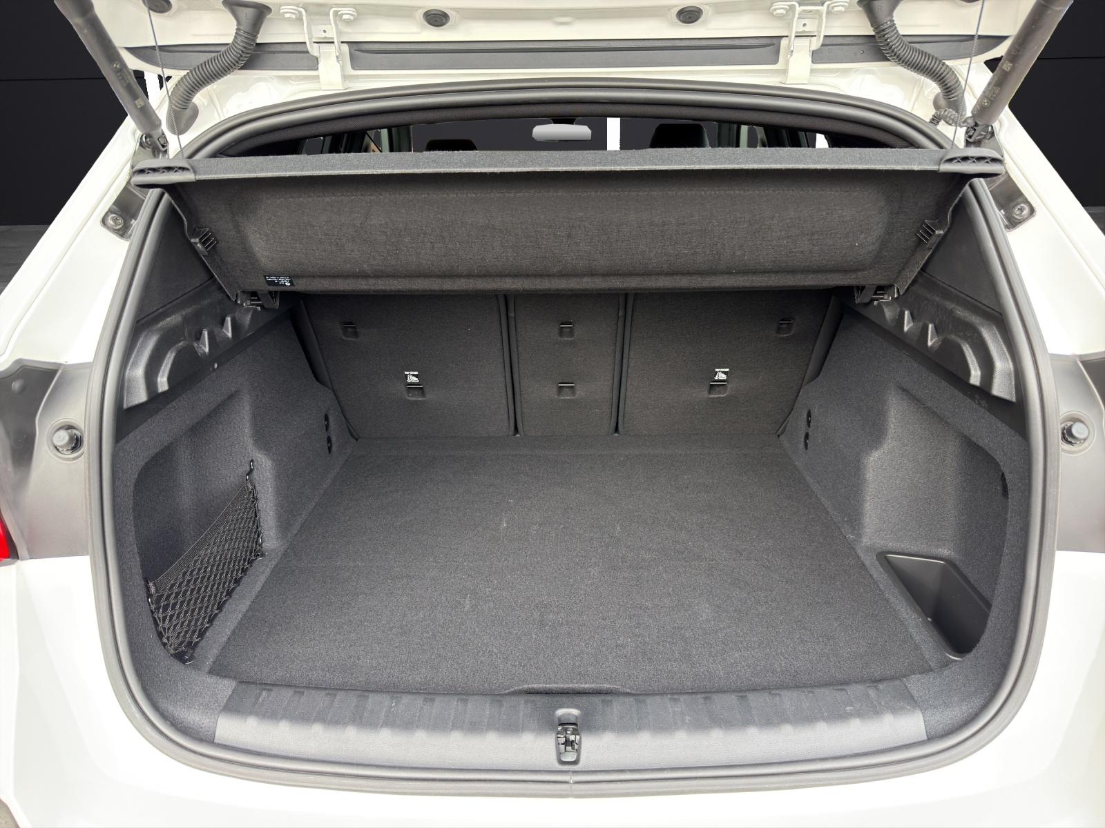 BMW X1 20i sDrive paddles-image-9